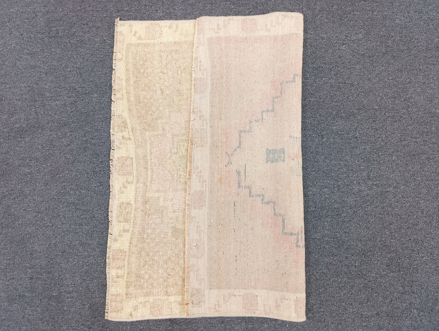 Vintage Turkish Tiny Rug, Handwoven Wool Square Accent Rug (2'4" x 2'4")