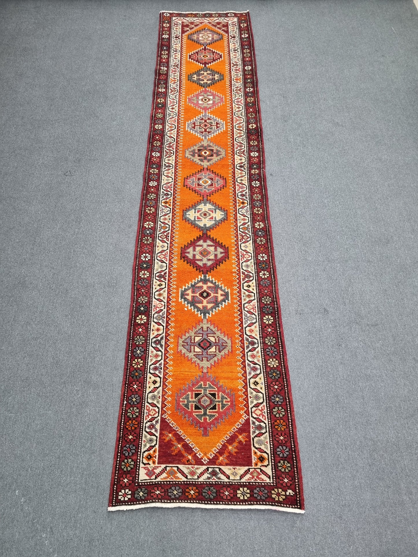 Vintage Oriental Runner Rug 2'9" × 12'11" – Handwoven, Natural Dyes