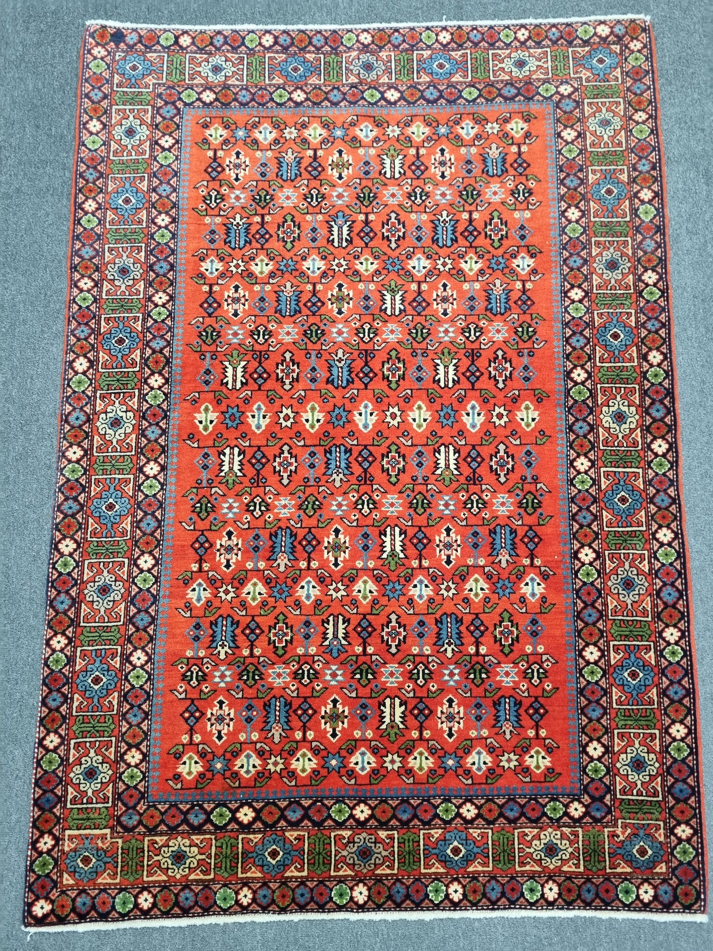 3'3"×4'9" Vintage Rug – Handwoven, Wool Rug, Vegetable Dyes