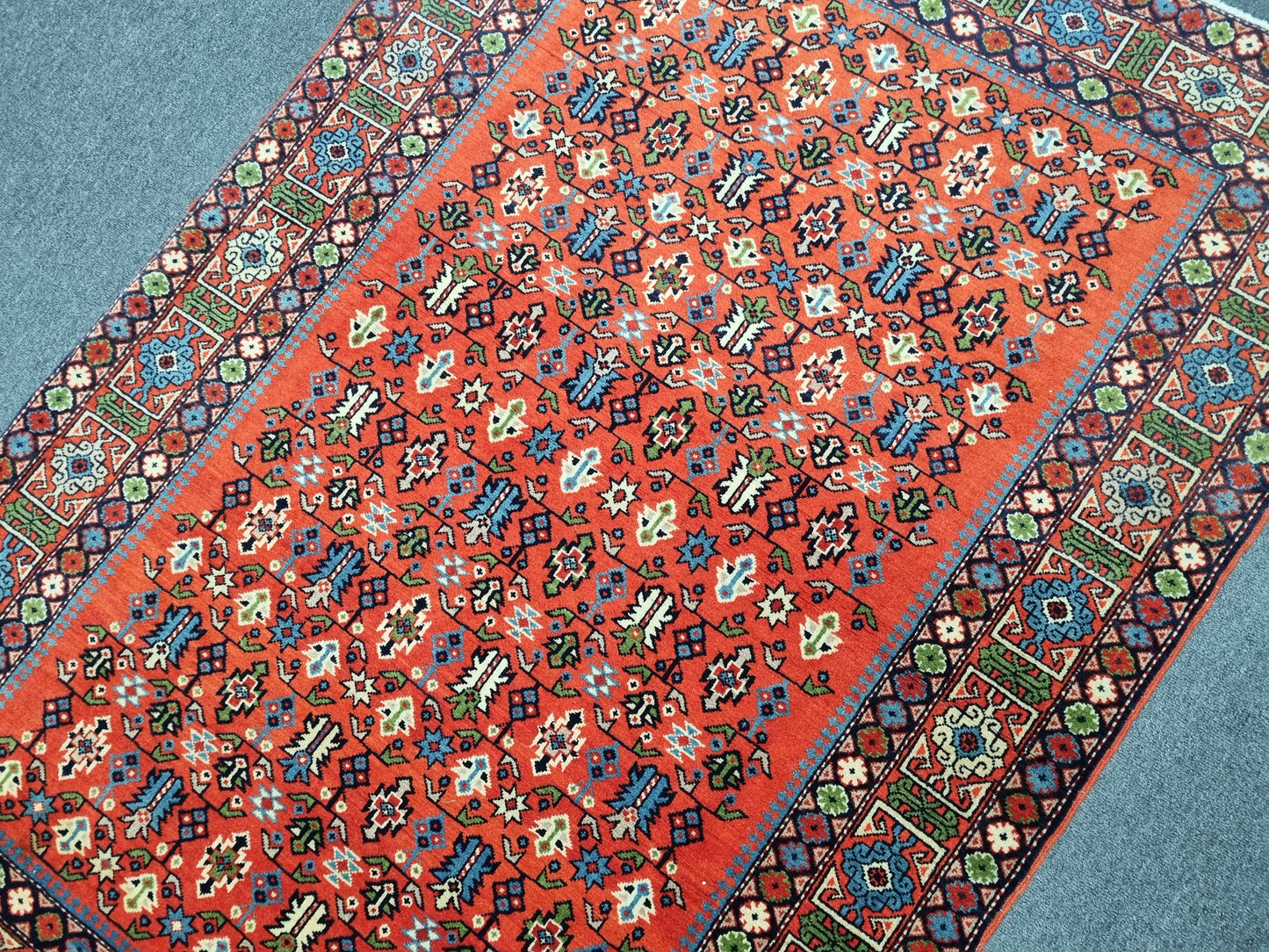 3'3"×4'9" Vintage Rug – Handwoven, Wool Rug, Vegetable Dyes
