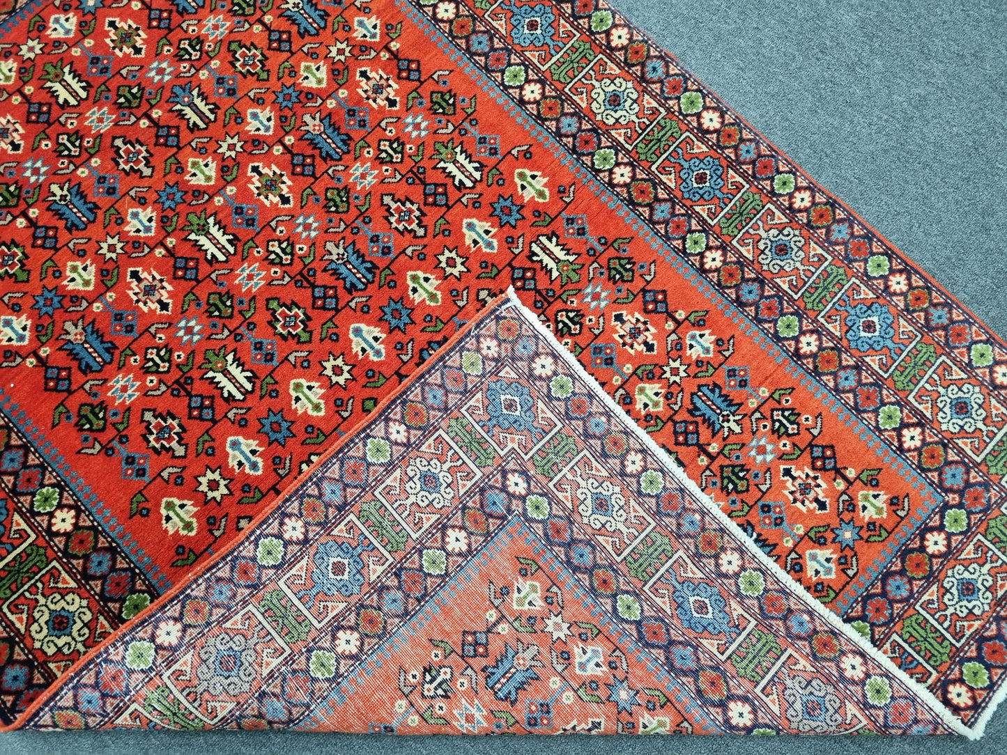 3'3"×4'9" Vintage Rug – Handwoven, Wool Rug, Vegetable Dyes