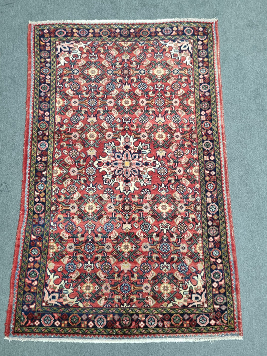 3'5"×5'3" Vintage Oriental Rug – Handwoven, Wool Rug, Vegetable Dyes