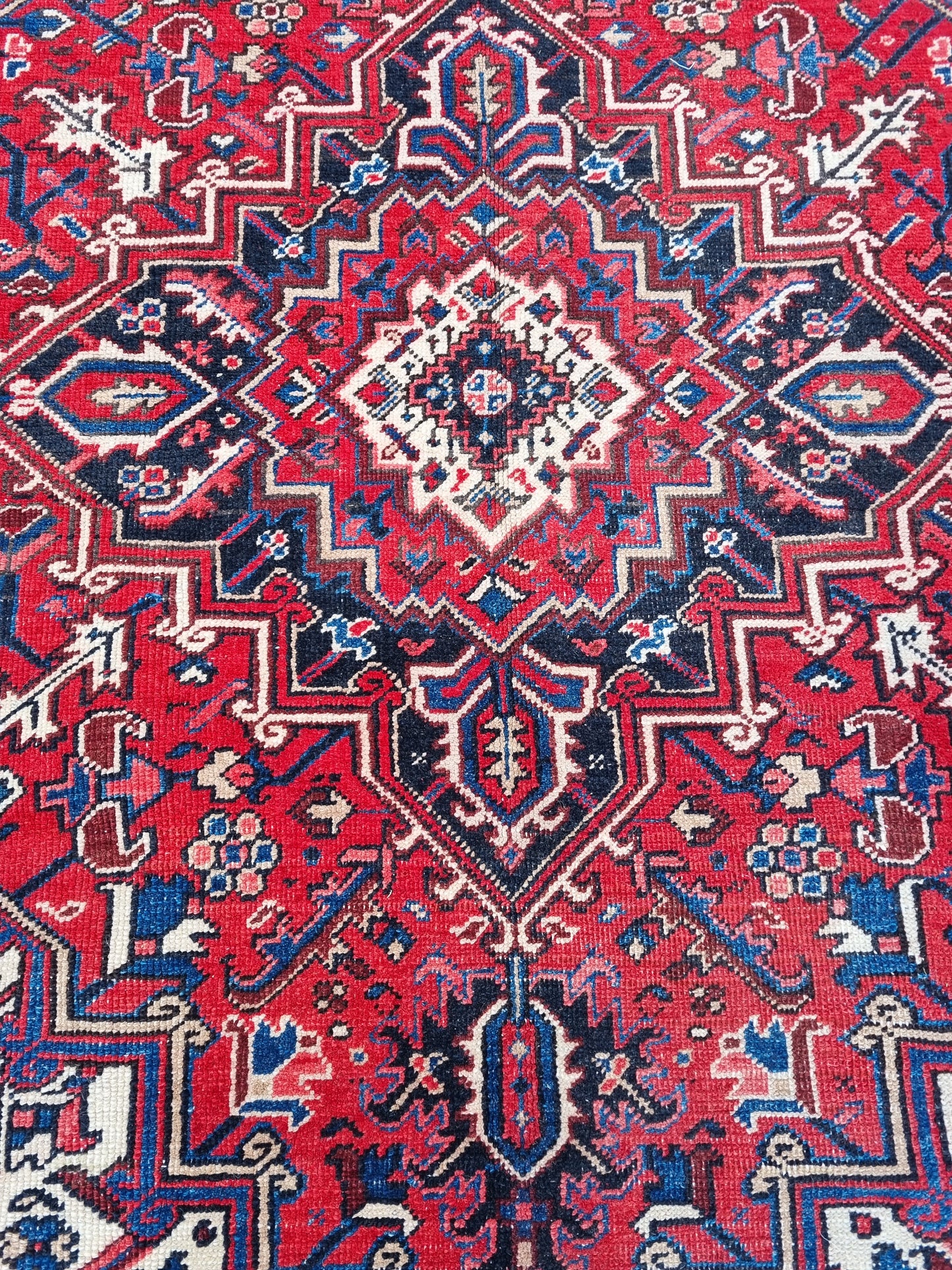 7x10 Vintage 1930s Heriz Rug – Handwoven, Vegetable Dyes