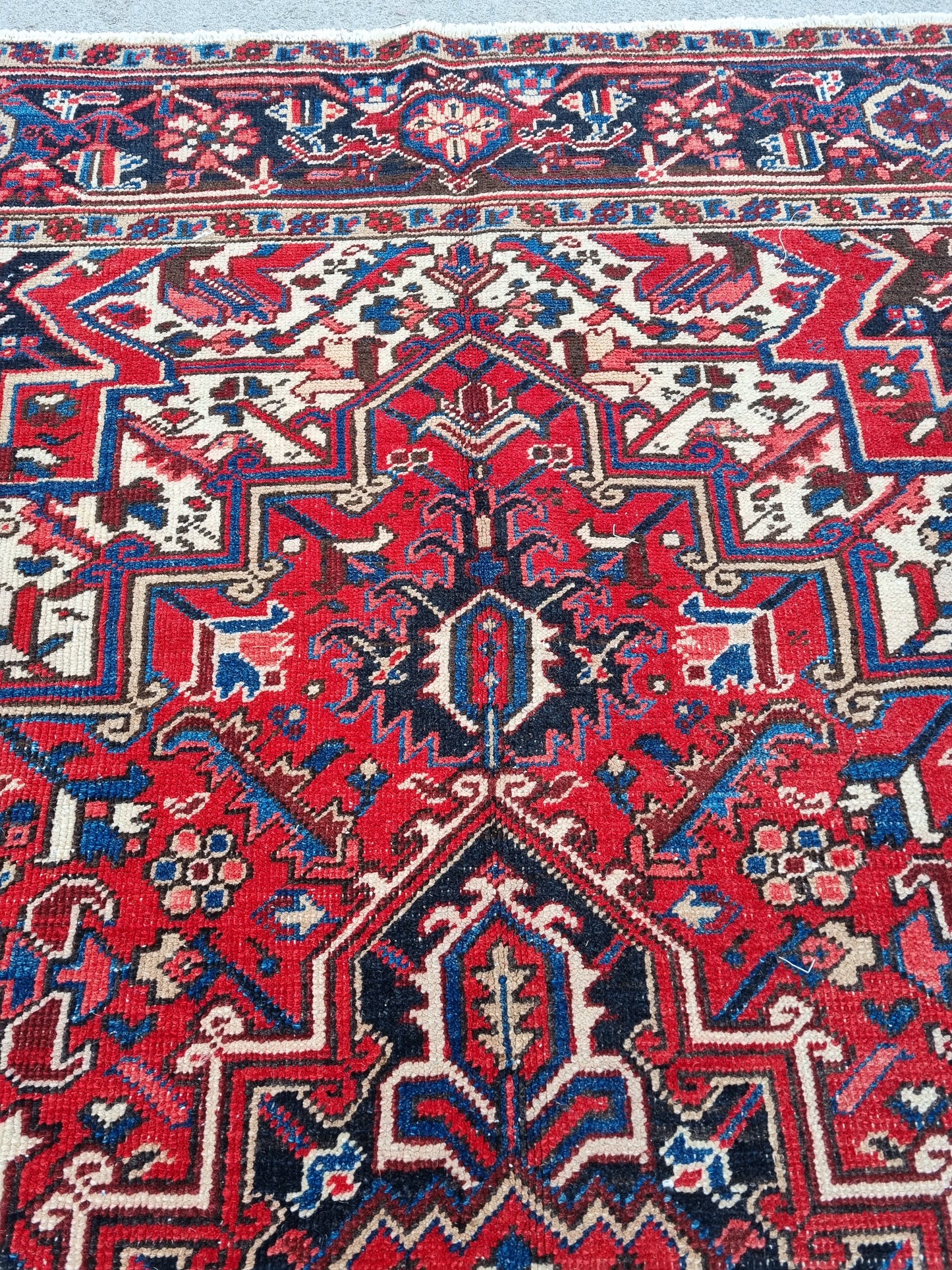 7x10 Vintage 1930s Heriz Rug – Handwoven, Vegetable Dyes