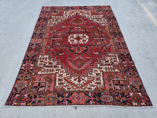 8x11 Vintage 1930s Heriz Rug – Handwoven, Vegetable Dyes