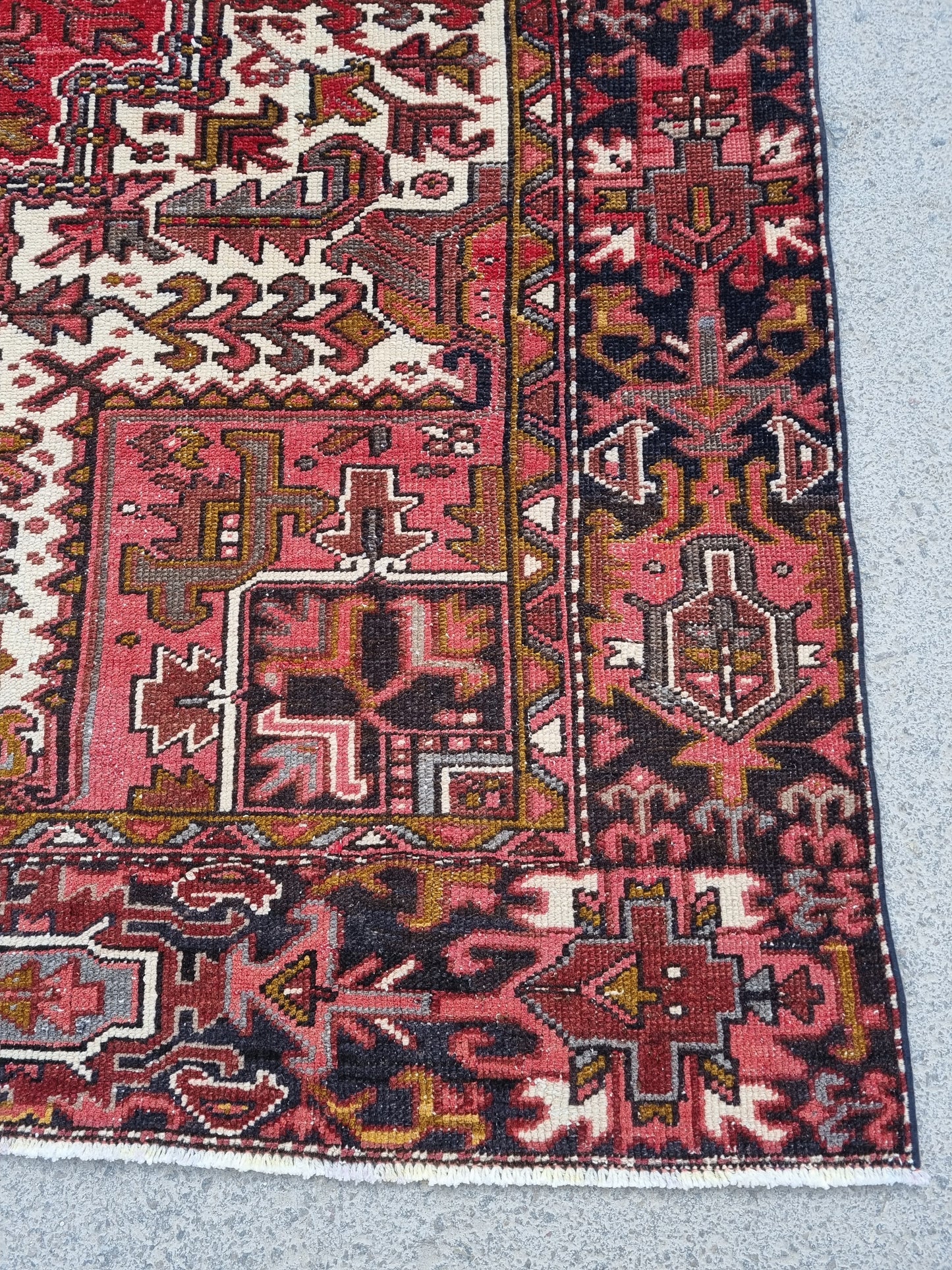8x11 Vintage 1930s Heriz Rug – Handwoven, Vegetable Dyes