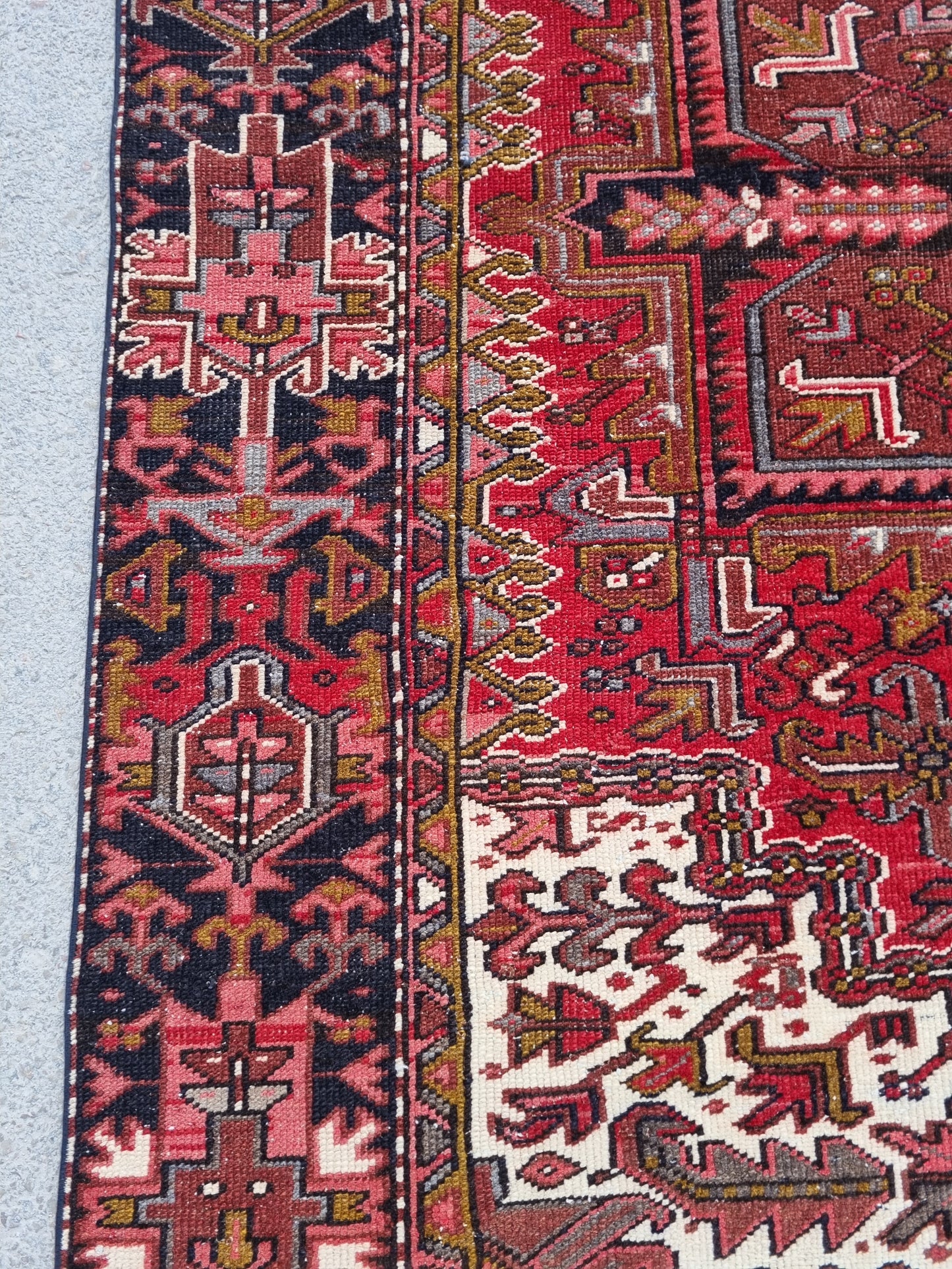 8x11 Vintage 1930s Heriz Rug – Handwoven, Vegetable Dyes