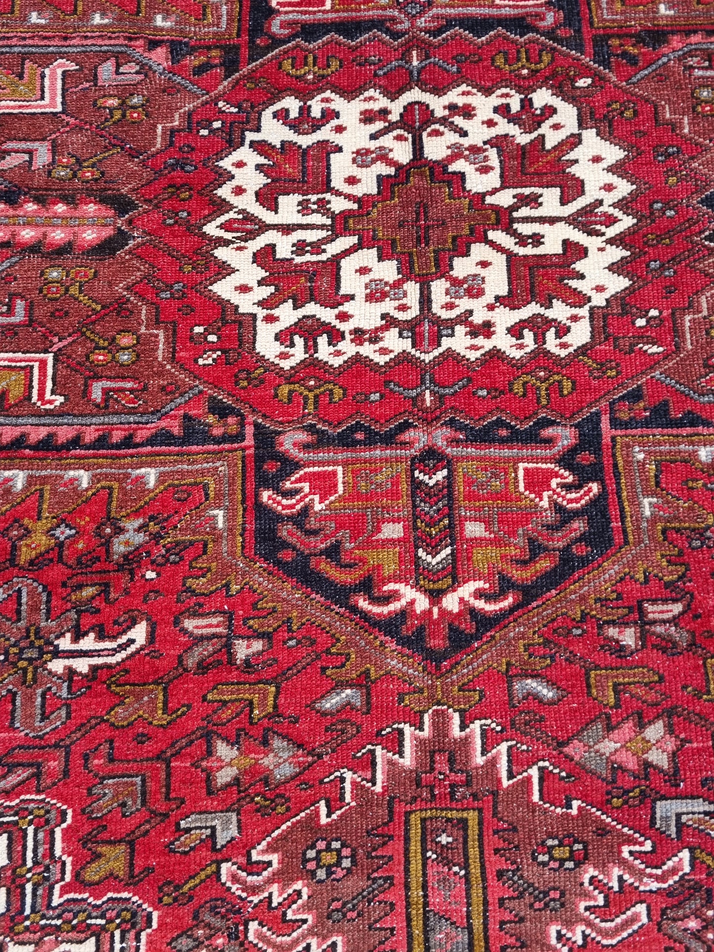 8x11 Vintage 1930s Heriz Rug – Handwoven, Vegetable Dyes