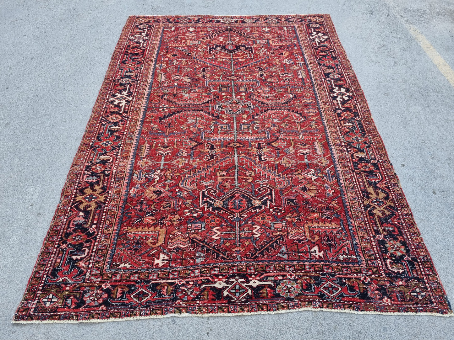 8x12 Vintage 1930s Heriz Rug – Handwoven, Vegetable Dyes