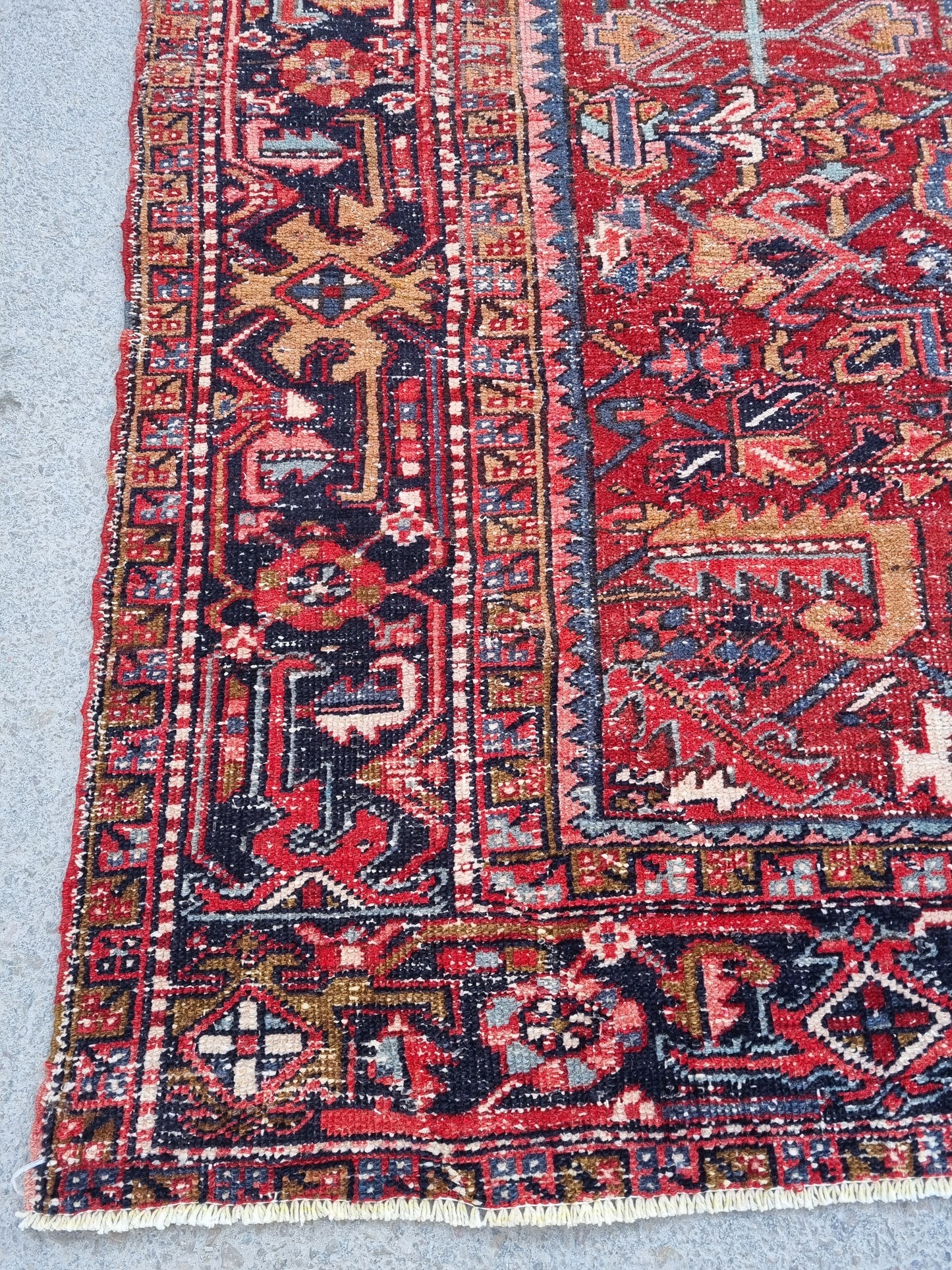 8x12 Vintage 1930s Heriz Rug – Handwoven, Vegetable Dyes