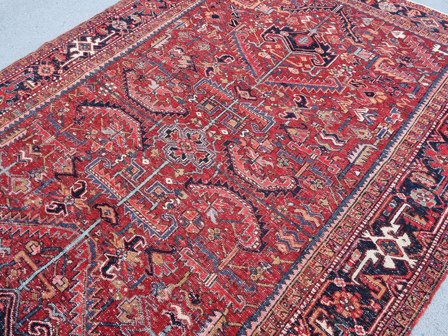 8x12 Vintage 1930s Heriz Rug – Handwoven, Vegetable Dyes