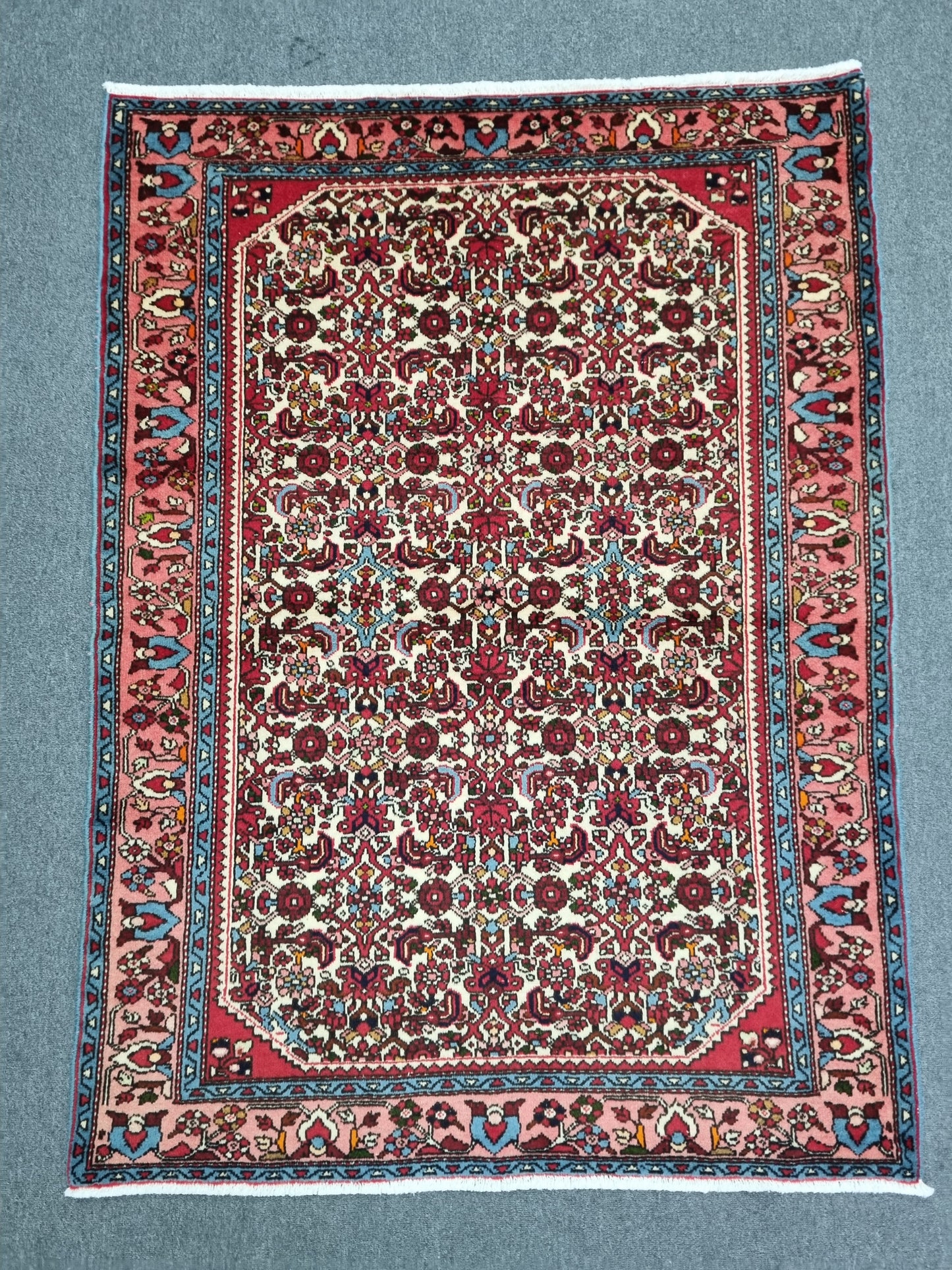 3'7"×4'10" Vintage Oriental Rug – Handwoven, Wool Rug, Vegetable Dyes