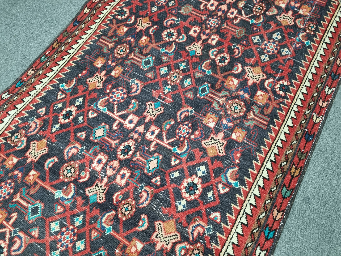 Vintage Runner Rug, Handwoven Wool Kitchen Hallway Rug 3'5" x 9'6"
