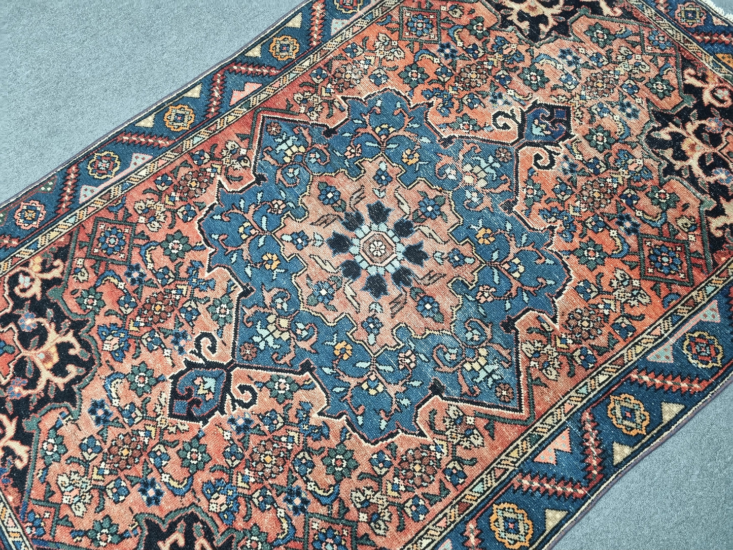 Vintage Oriental Rug 4' x 6', Handwoven Wool Rug, Red Blue Medallion Living Room Carpet
