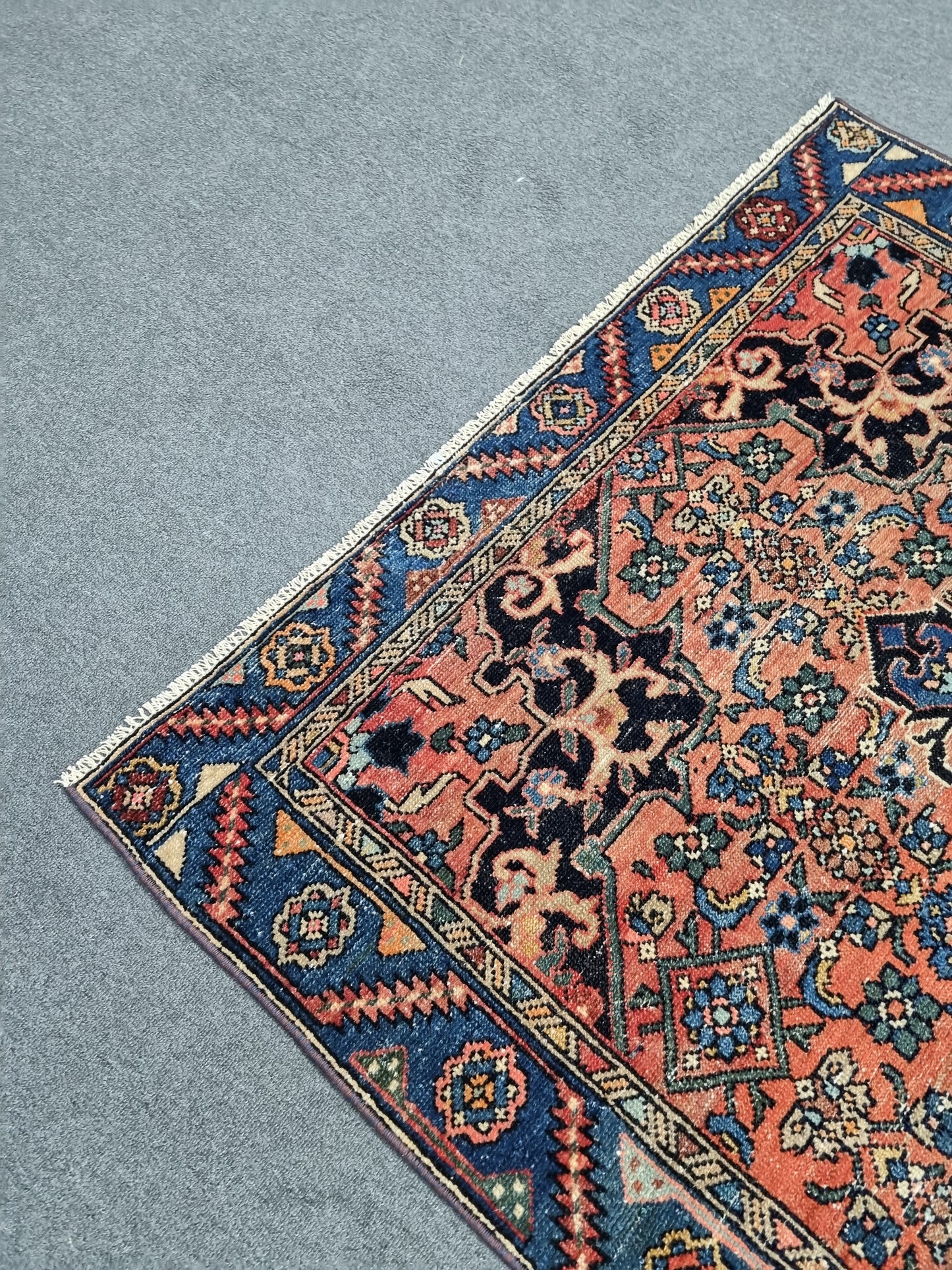 Vintage Oriental Rug 4' x 6', Handwoven Wool Rug, Red Blue Medallion Living Room Carpet