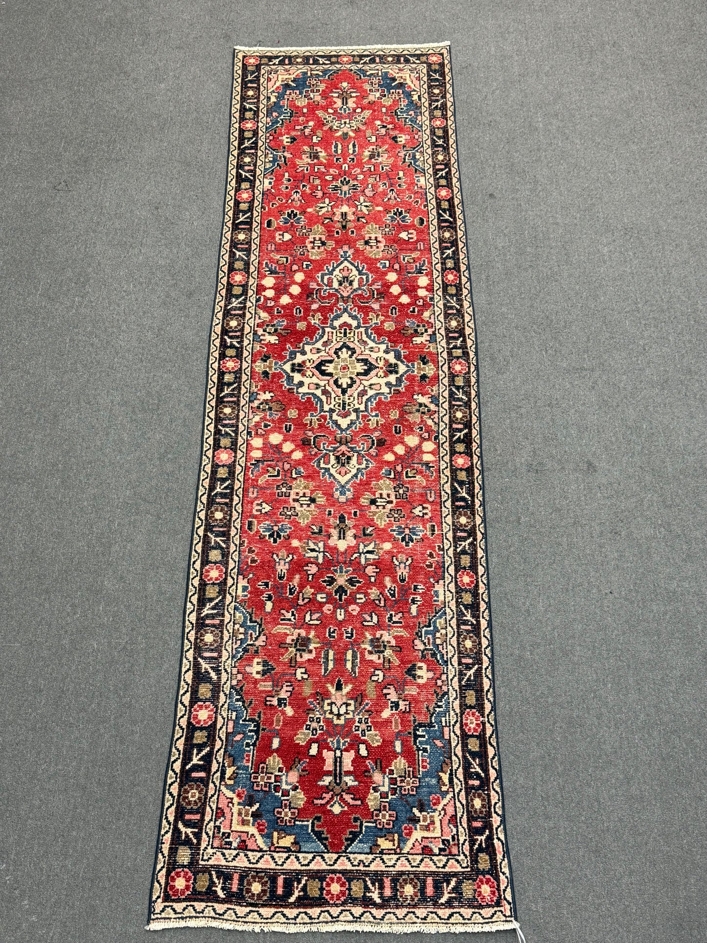 Vintage Runner Rug 2'6" × 9'5" – Handwoven, Natural Dyes, Wool Runner Rug