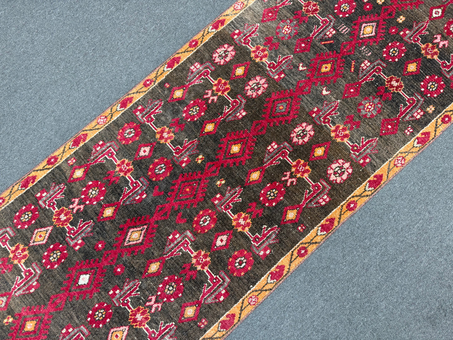Vintage Oriental Runner Rug 2'7" × 9'1" – Handwoven, Natural Dyes
