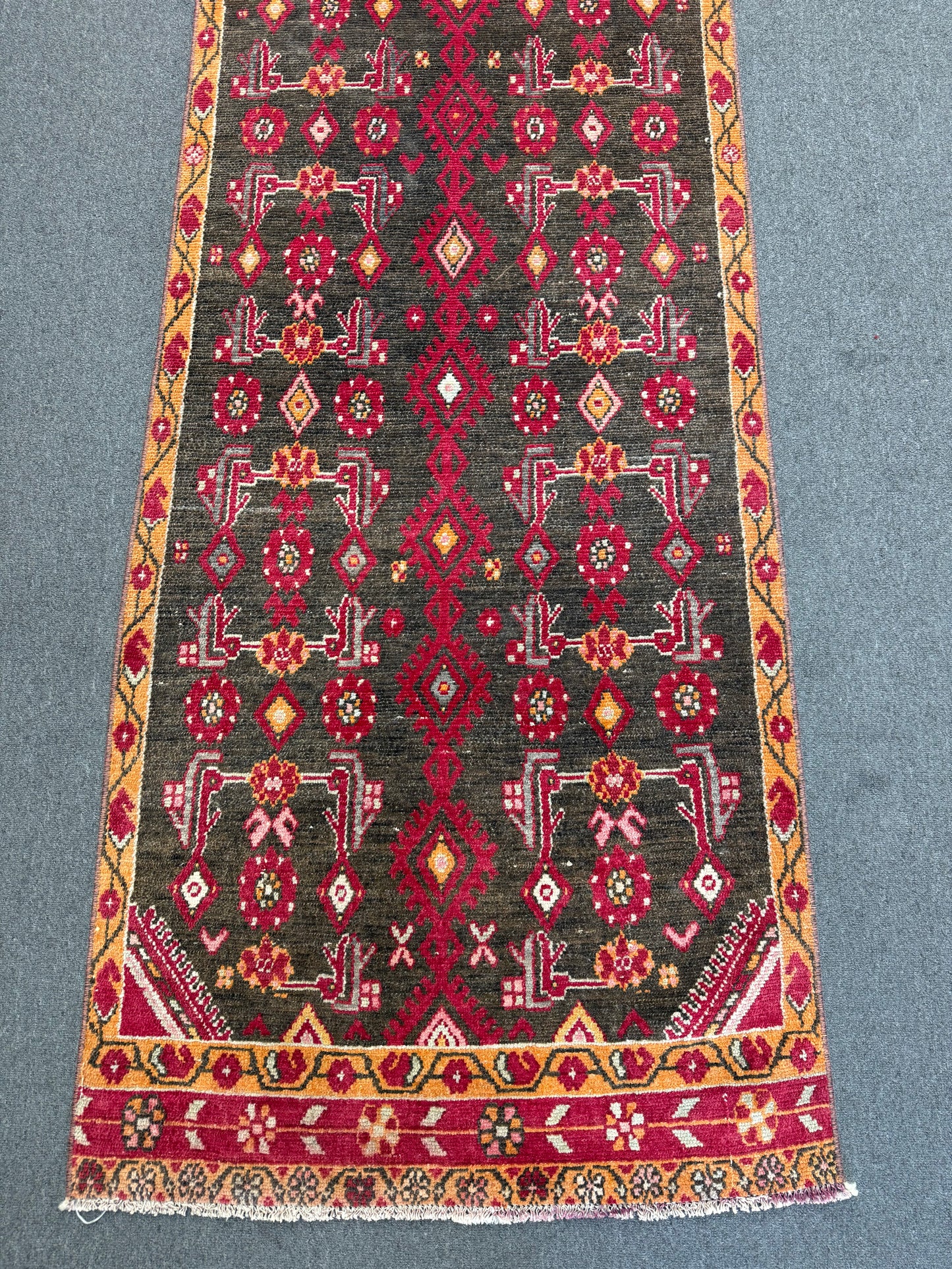 Vintage Oriental Runner Rug 2'7" × 9'1" – Handwoven, Natural Dyes