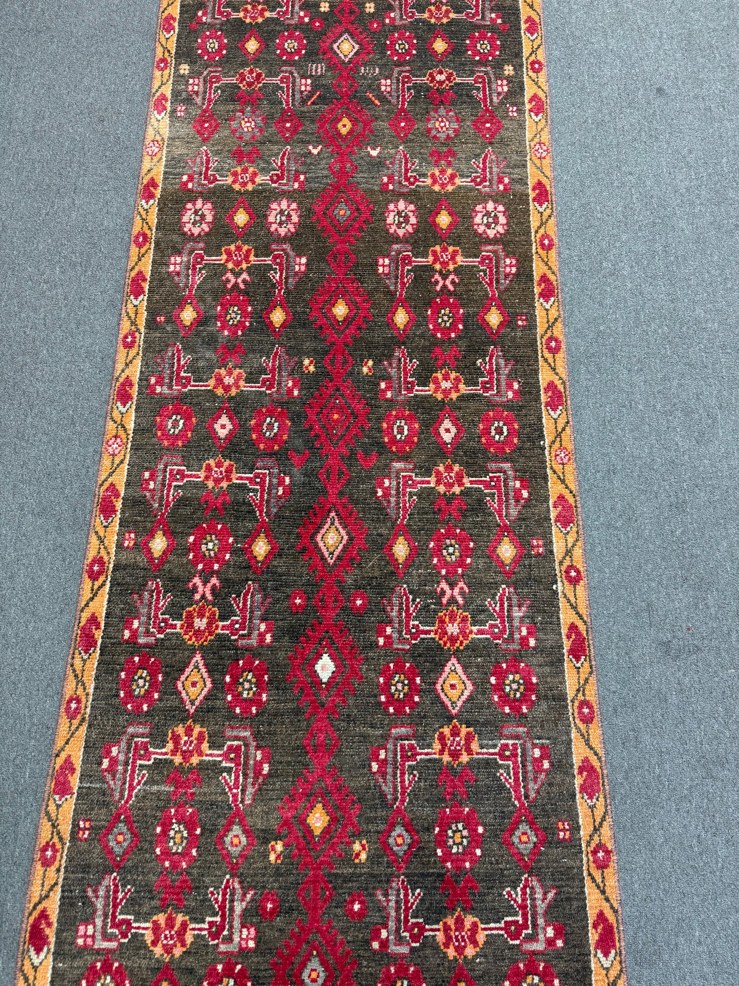 Vintage Oriental Runner Rug 2'7" × 9'1" – Handwoven, Natural Dyes