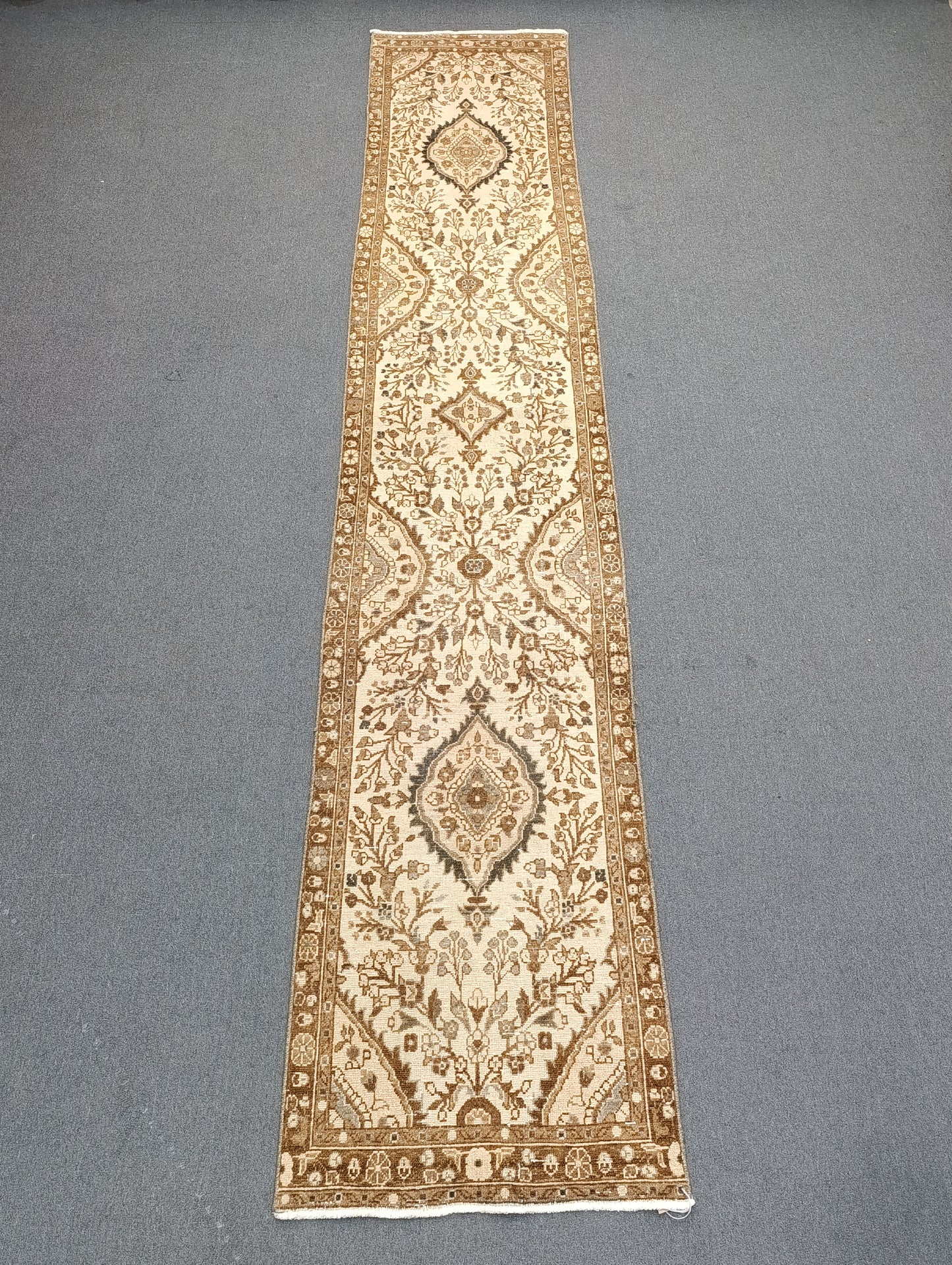 Vintage Runner Rug 2'7" × 13'9" – Handwoven, Natural Dyes, Wool Runner Rug
