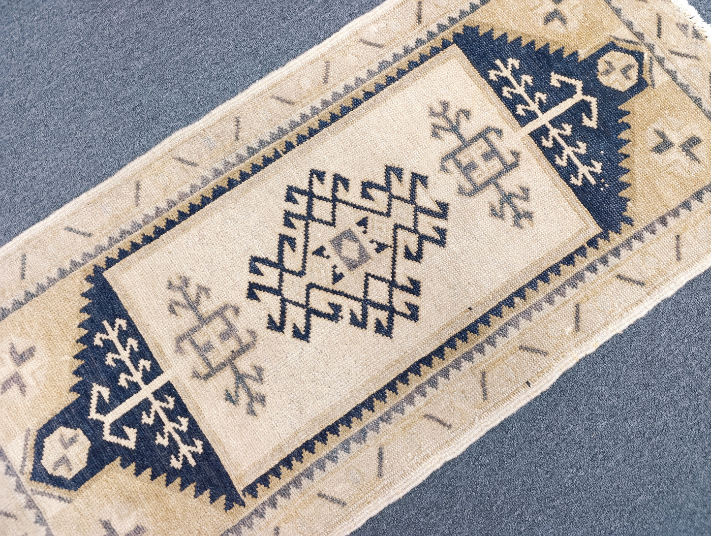 Handwoven Vintage Turkish Yastik Rug – One-of-a-Kind Small Rug 1'8" × 3'5"