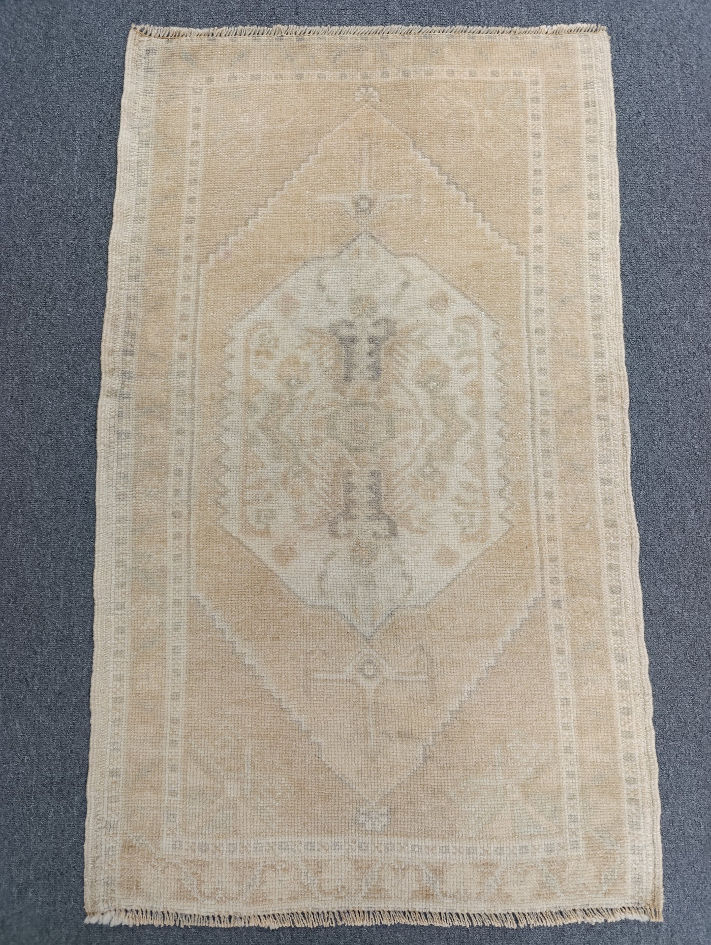 Handwoven Vintage Turkish Yastik Rug – One-of-a-Kind Small Rug 2' × 3'4"