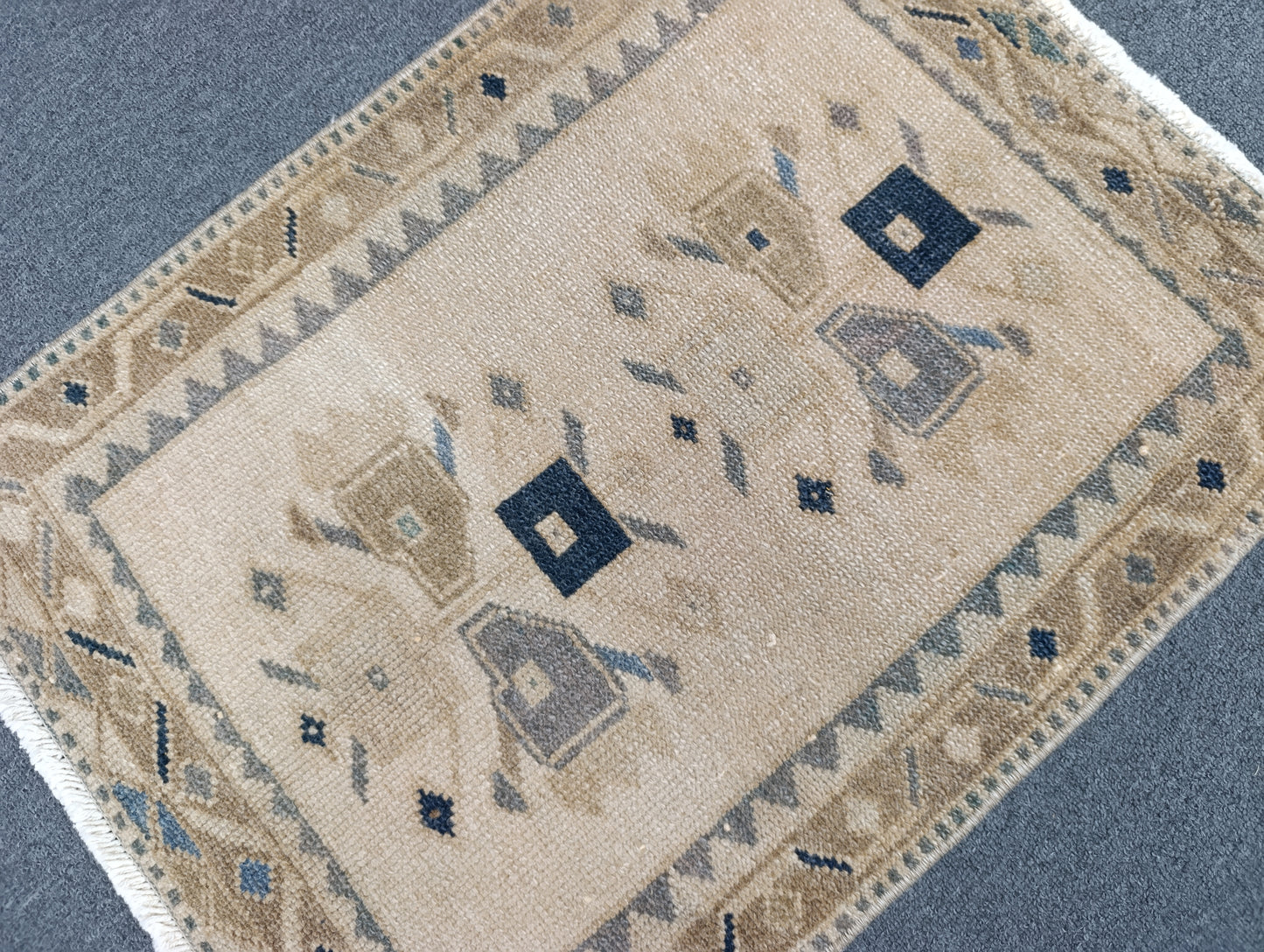 Handwoven Vintage Turkish Yastik Rug – One-of-a-Kind Entryway Mat 1'9" × 2'5"