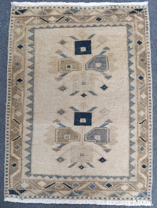 Handwoven Vintage Turkish Yastik Rug – One-of-a-Kind Entryway Mat 1'9" × 2'5"