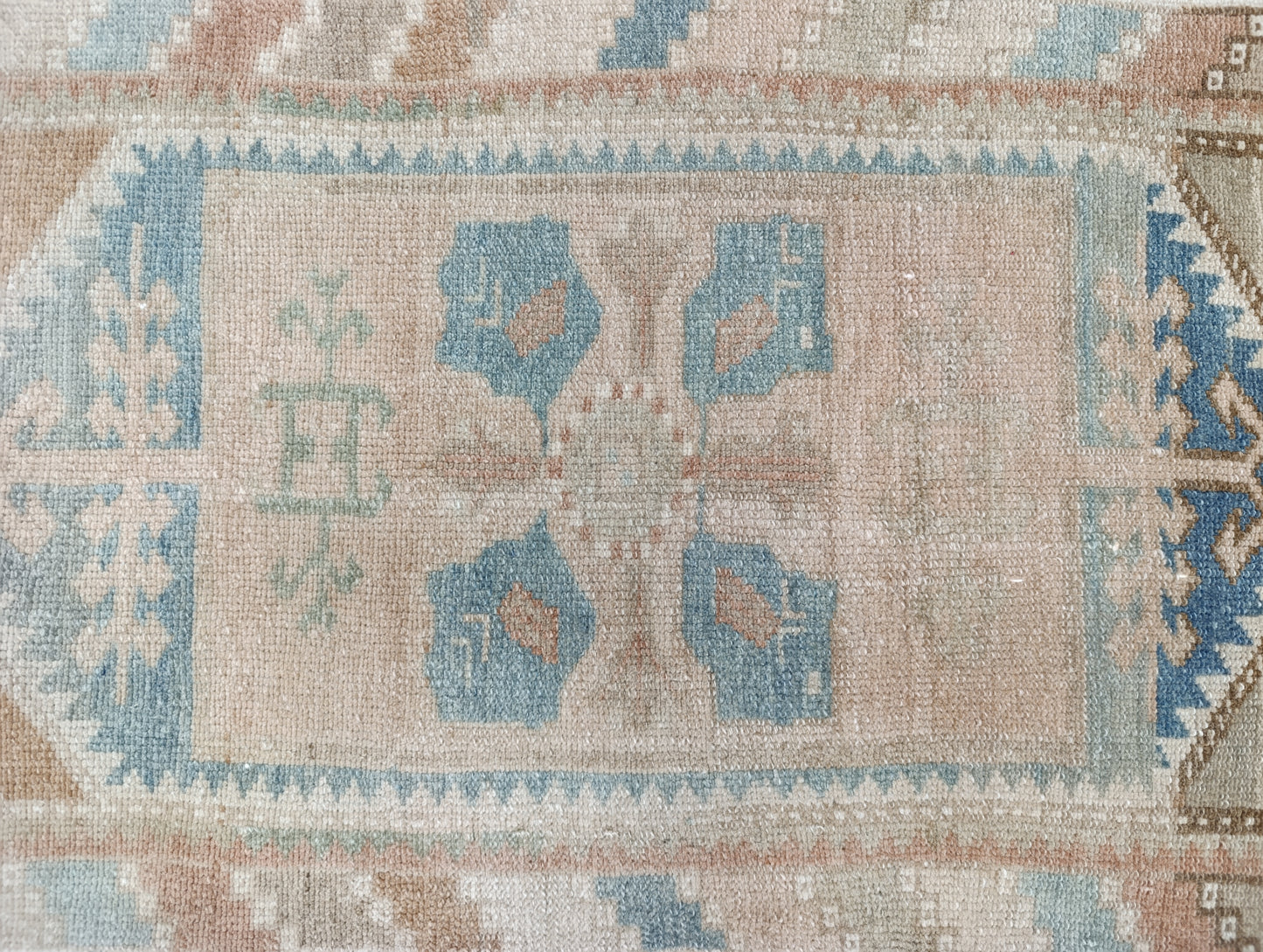 Handwoven Vintage Turkish Yastik Rug – One-of-a-Kind Small Rug 1'8" × 3'3"