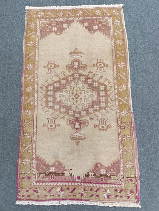 Handwoven Vintage Turkish Yastik Rug – One-of-a-Kind Entryway Mat 1'10" x 3'2