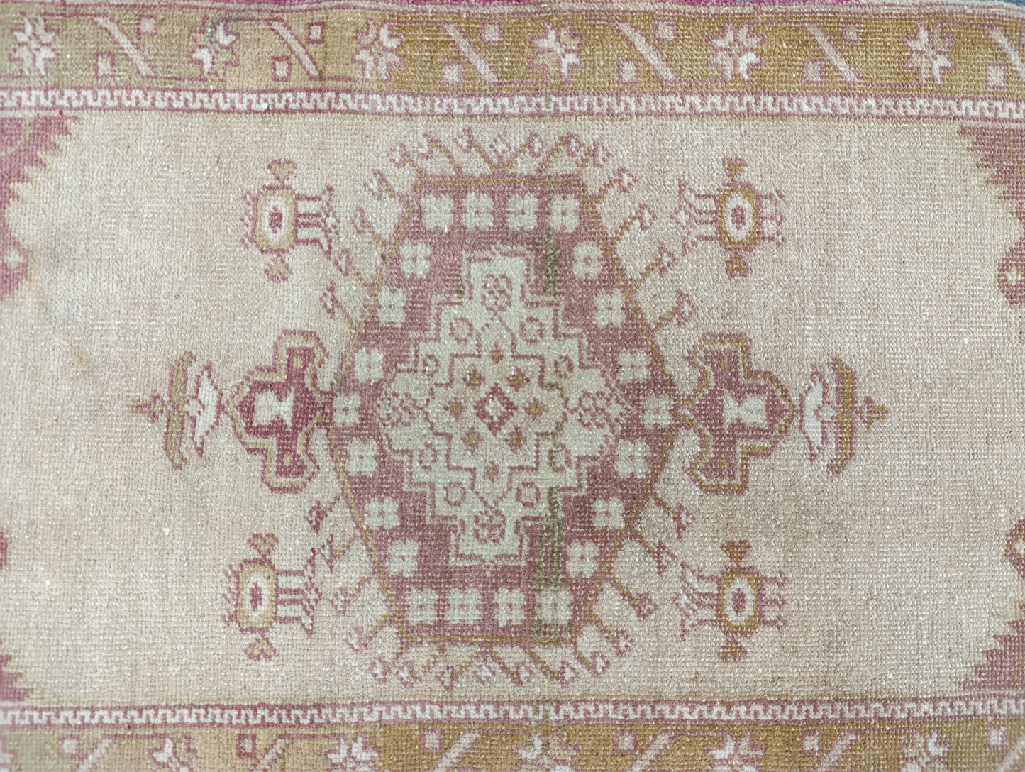 Handwoven Vintage Turkish Yastik Rug – One-of-a-Kind Entryway Mat 1'10" x 3'2