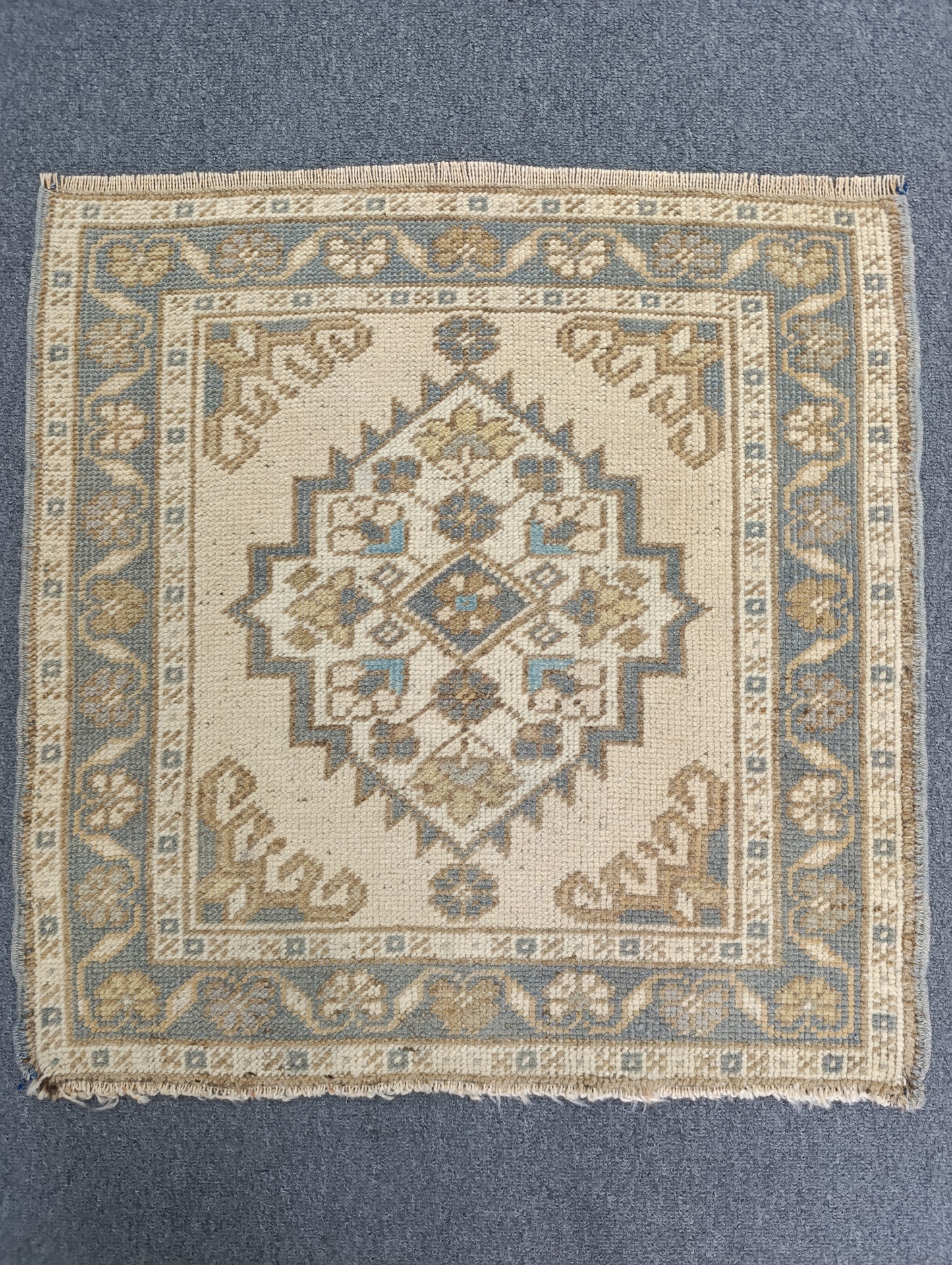 Handwoven Vintage Turkish Yastik Rug – One-of-a-Kind Square Mat 1'11" × 1'11"
