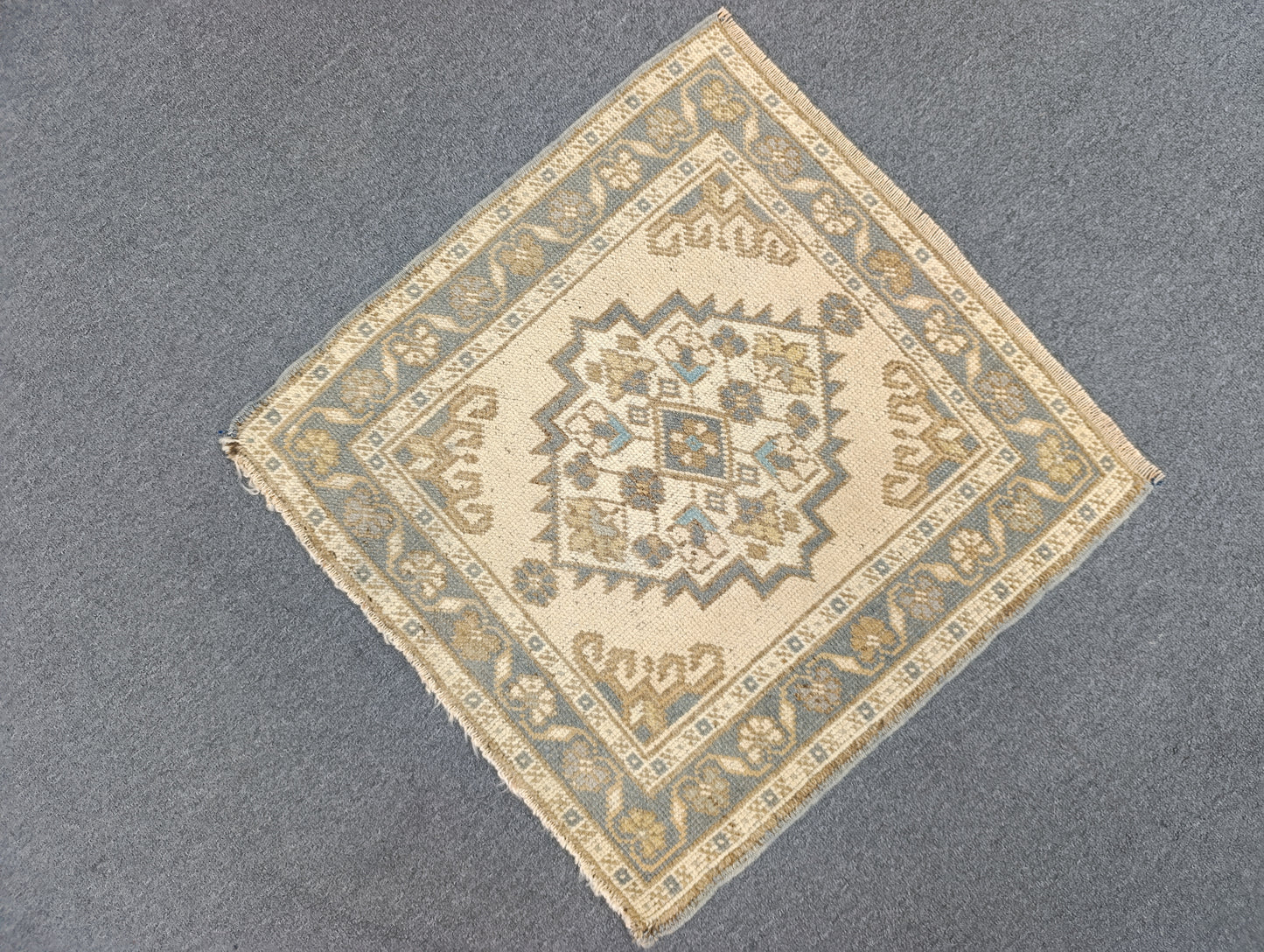 Handwoven Vintage Turkish Yastik Rug – One-of-a-Kind Square Mat 1'11" × 1'11"