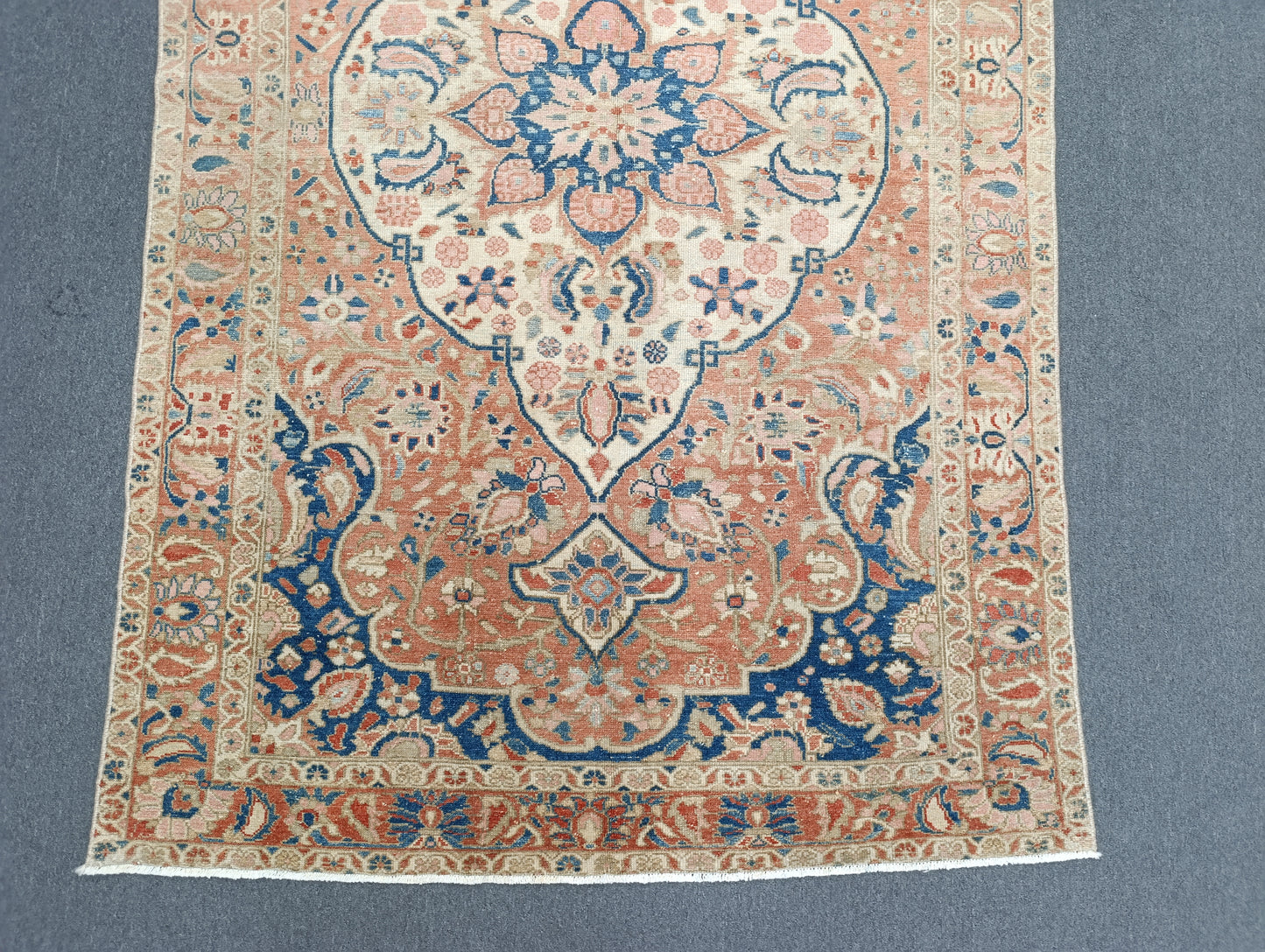 4'7"×6'10" Vintage Oriental Rug – Handwoven, Wool Rug, Vegetable Dyes