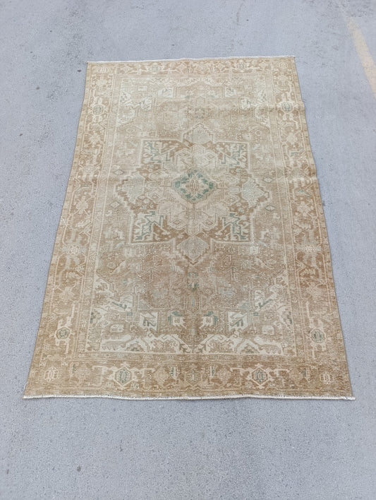7x10 Vintage Heriz Rug – Handwoven, Vegetable Dyes