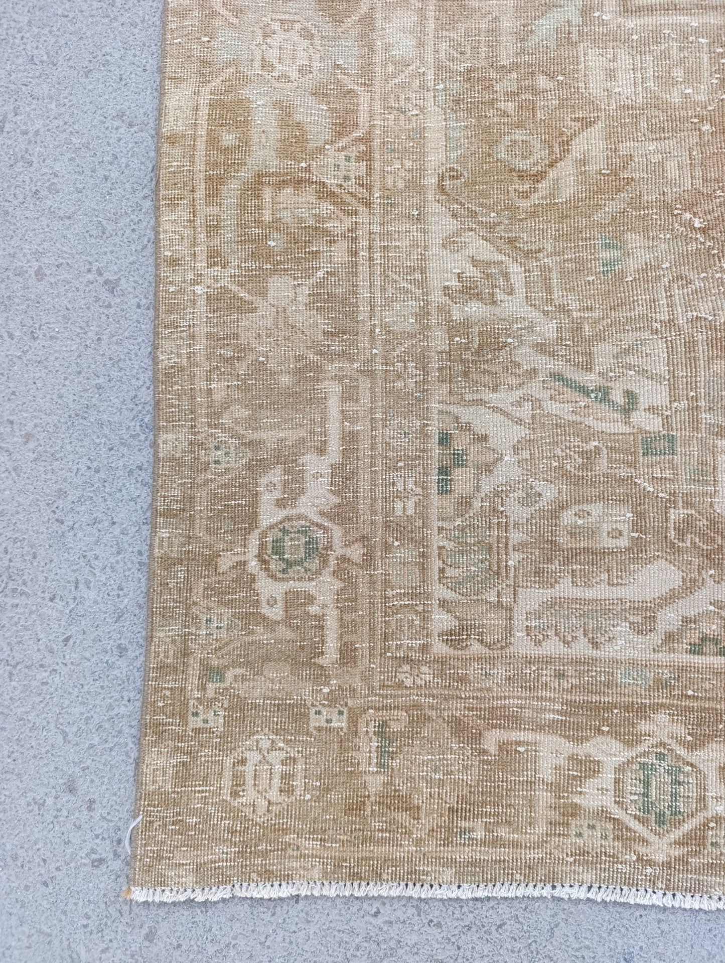 7x10 Vintage Heriz Rug – Handwoven, Vegetable Dyes