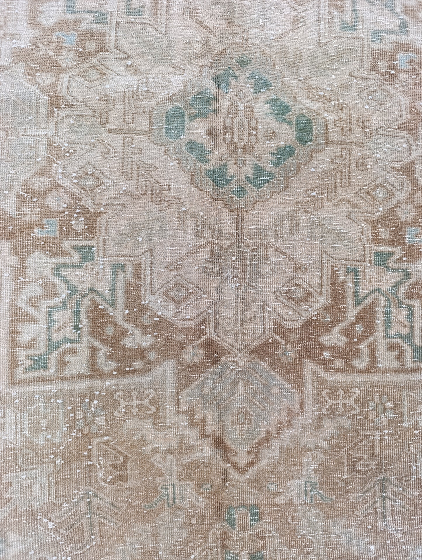 7x10 Vintage Heriz Rug – Handwoven, Vegetable Dyes
