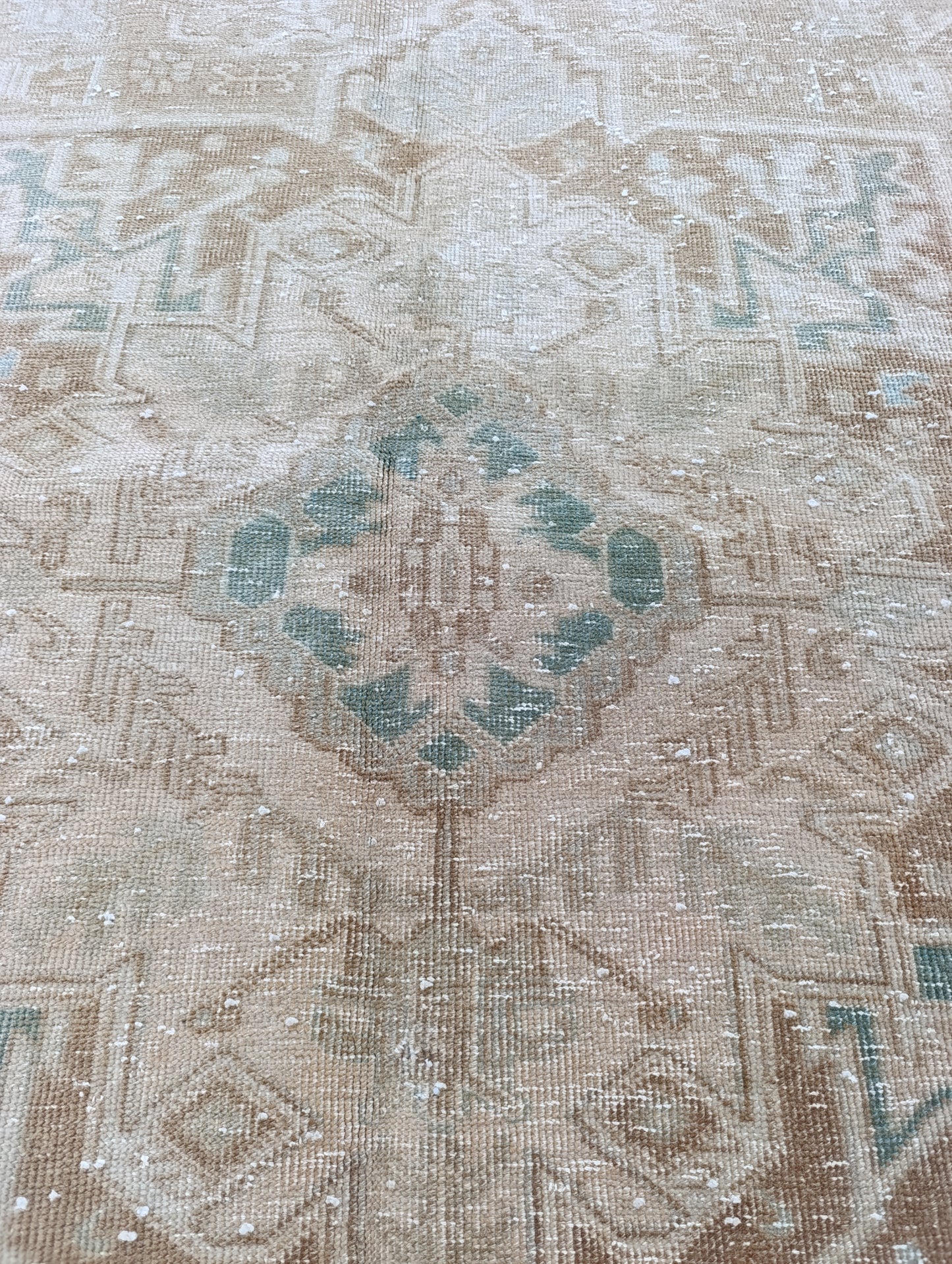 7x10 Vintage Heriz Rug – Handwoven, Vegetable Dyes
