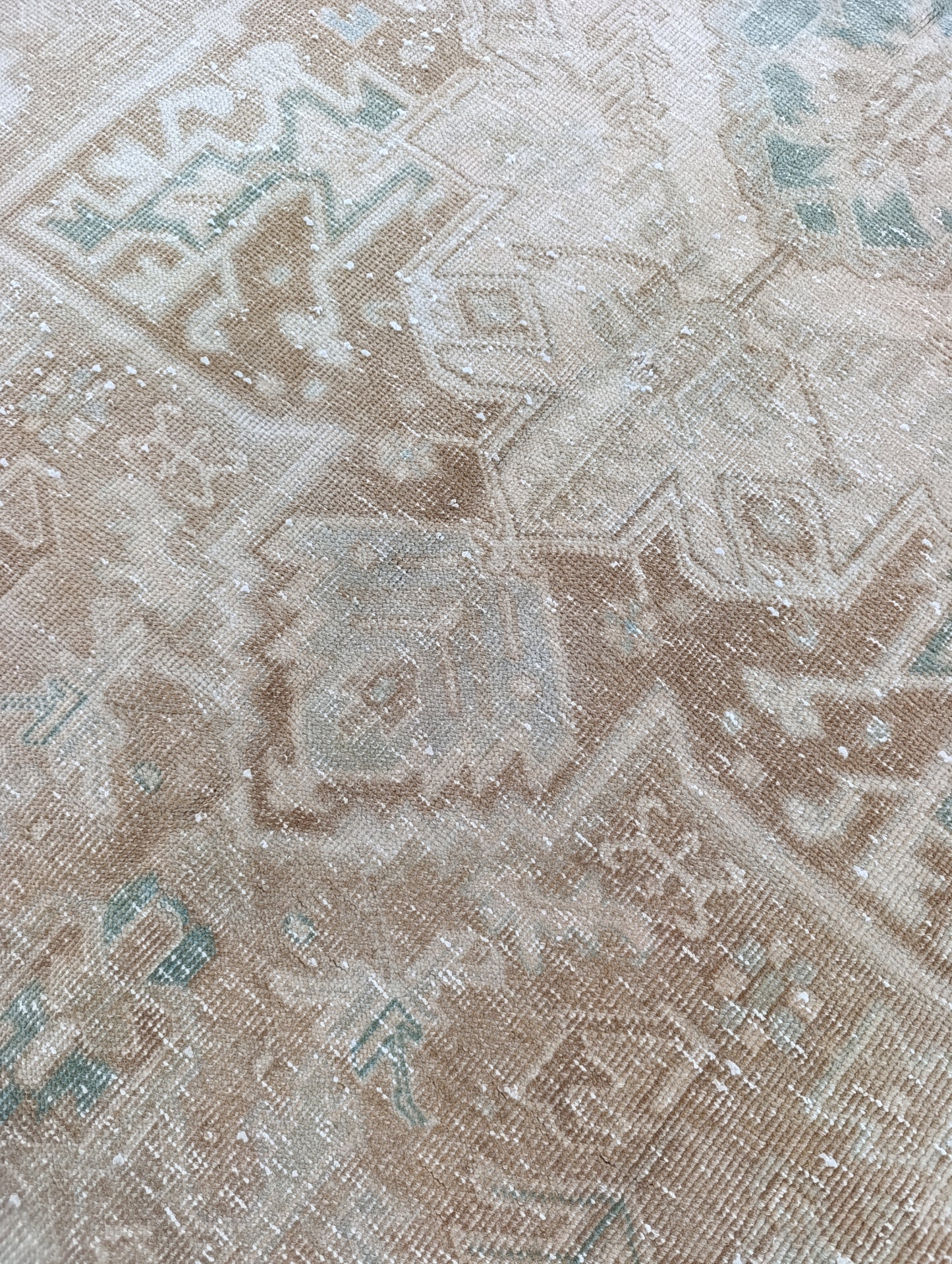 7x10 Vintage Heriz Rug – Handwoven, Vegetable Dyes