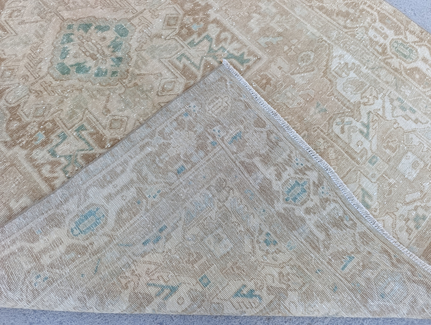 7x10 Vintage Heriz Rug – Handwoven, Vegetable Dyes