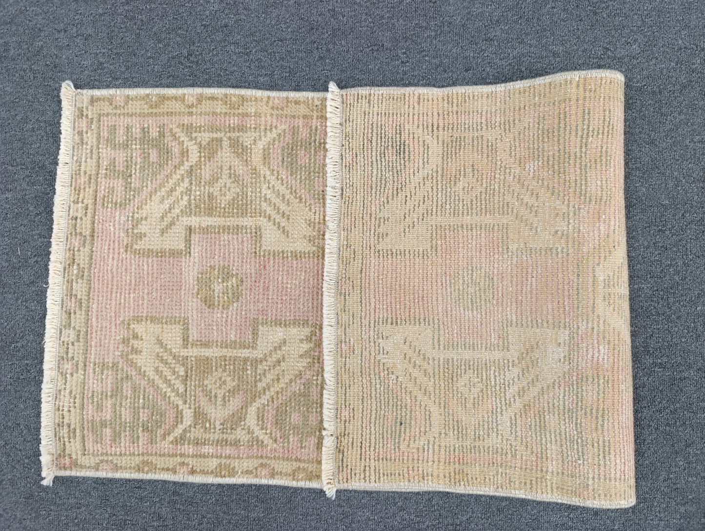 Vintage Turkish Tiny Rug, Handwoven Wool Accent Rug for Entryway (1'6" x 3'2")