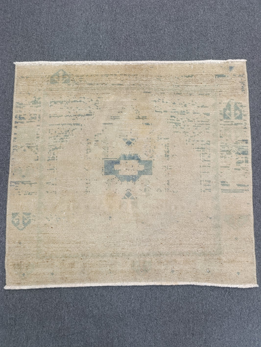Vintage Turkish Tiny Rug, Handwoven Wool Square Accent Rug (2'5" x 2'8")