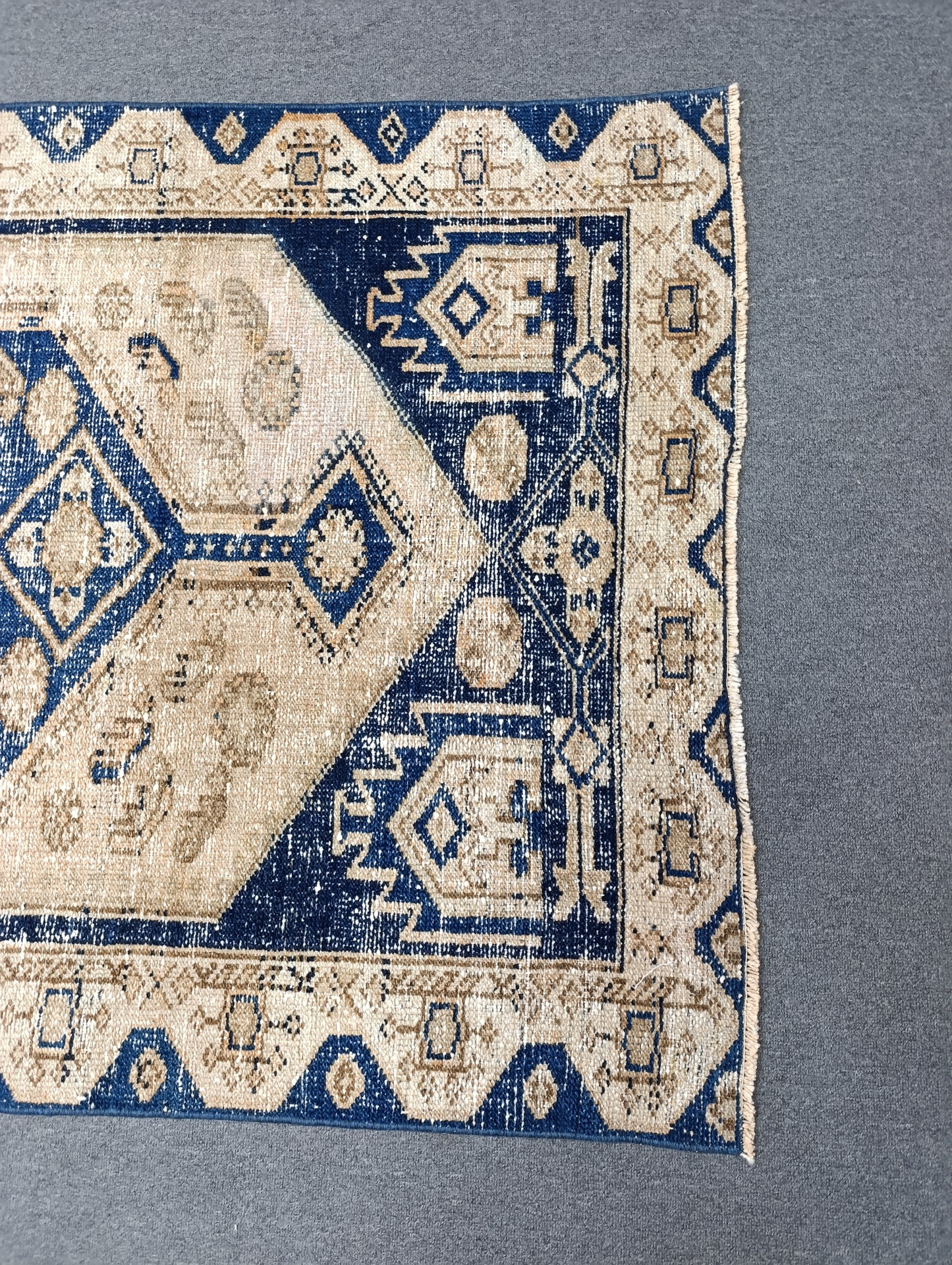 3'7" x 6'5" Faded Blue Beige Vintage Rug, Handwoven Wool Tribal Medallion Area Rug