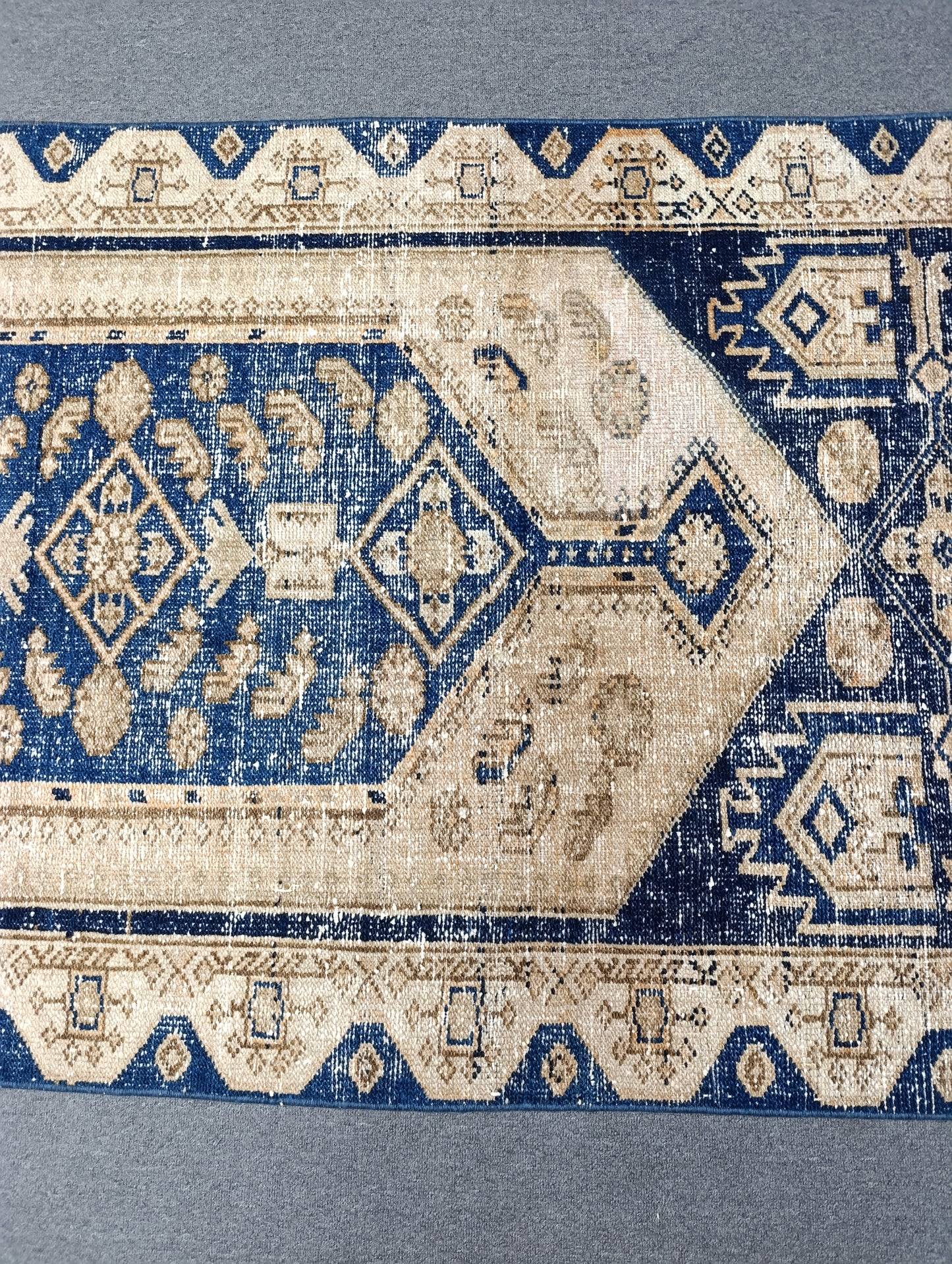 3'7" x 6'5" Faded Blue Beige Vintage Rug, Handwoven Wool Tribal Medallion Area Rug