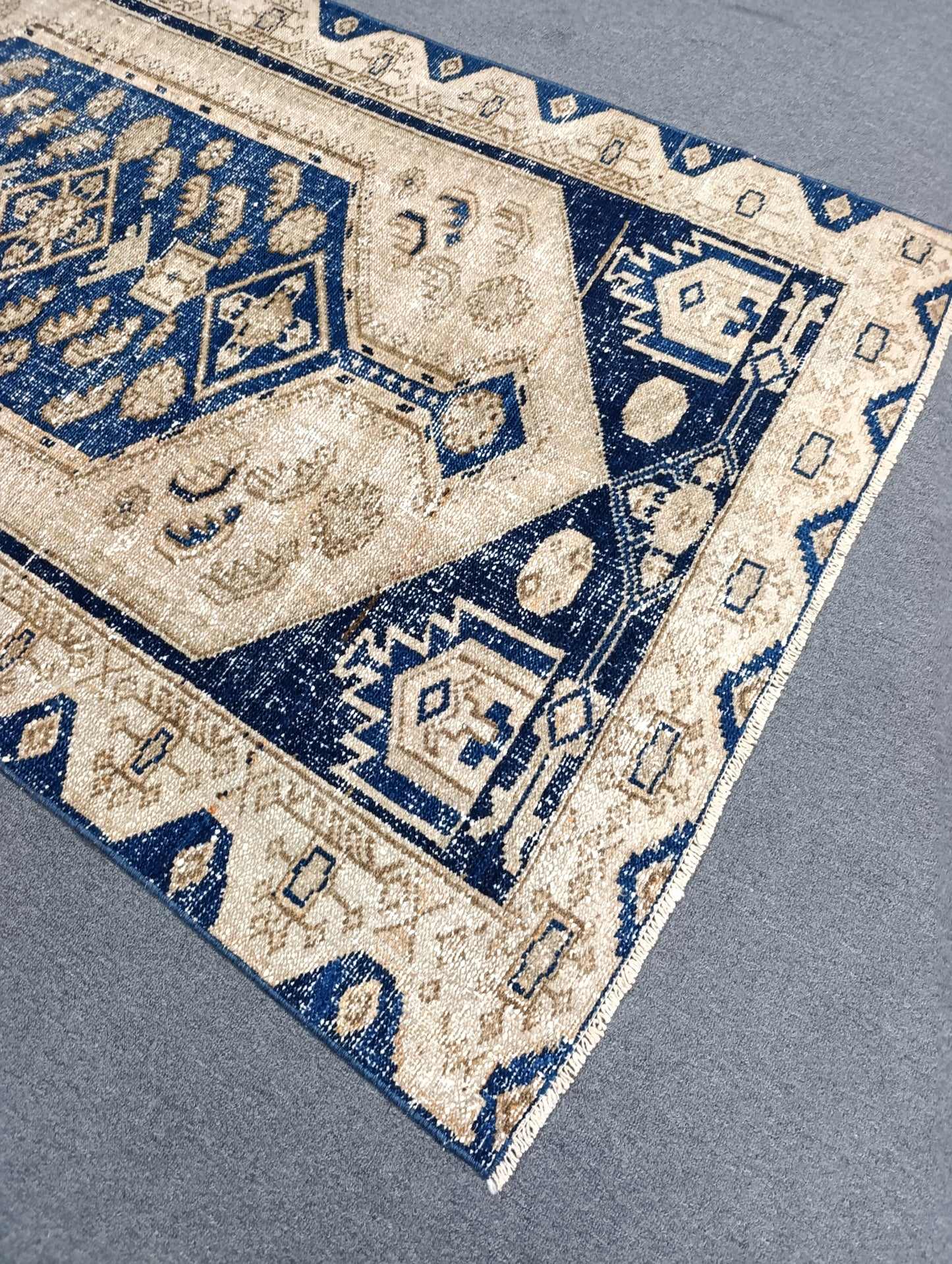 3'7" x 6'5" Faded Blue Beige Vintage Rug, Handwoven Wool Tribal Medallion Area Rug