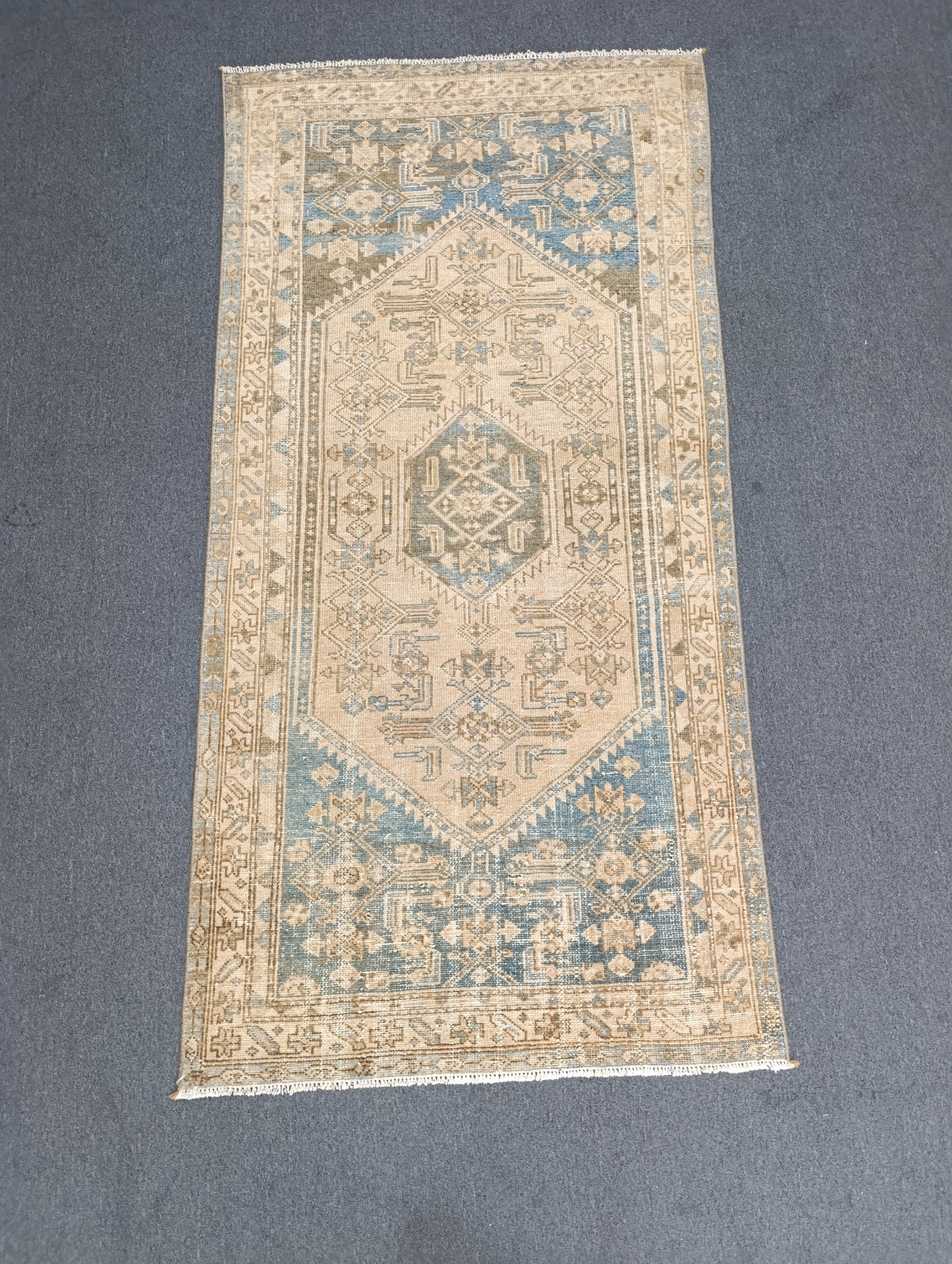 3'3" x 6'5" Faded Neutral Vintage Rug, Handwoven Wool Beige Blue Medallion Area Rug, Oriental Carpet