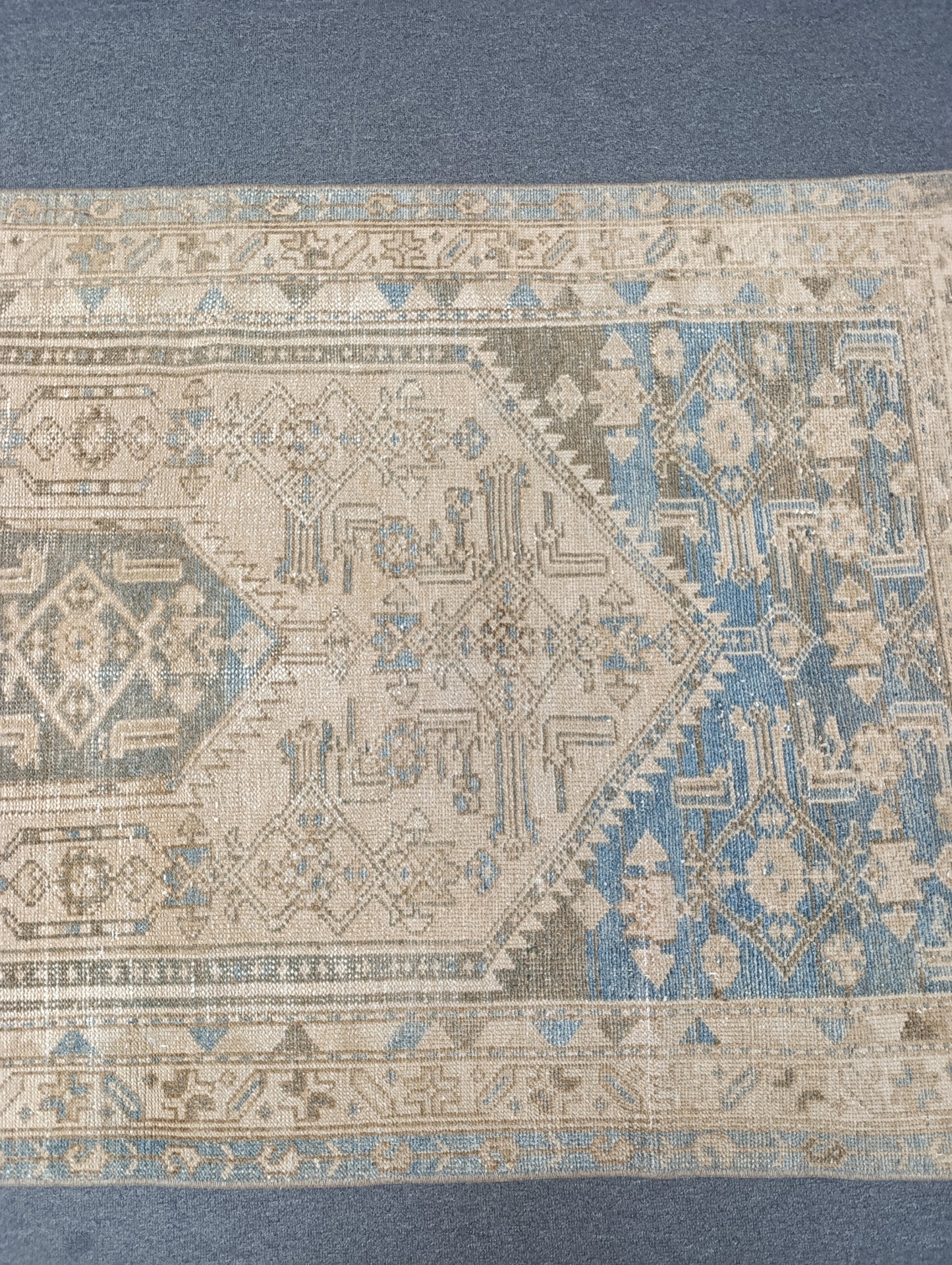 3'3" x 6'5" Faded Neutral Vintage Rug, Handwoven Wool Beige Blue Medallion Area Rug, Oriental Carpet