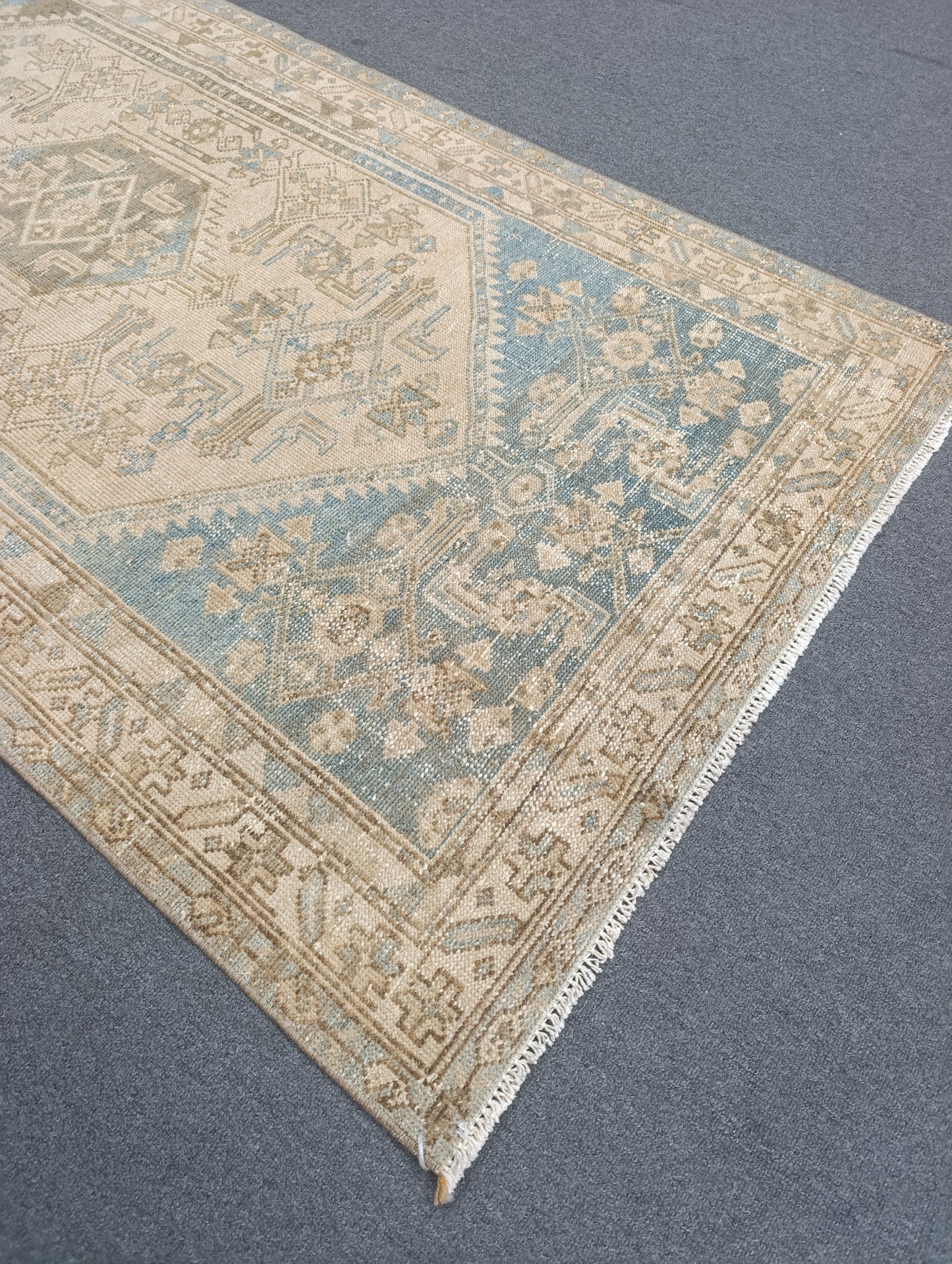 3'3" x 6'5" Faded Neutral Vintage Rug, Handwoven Wool Beige Blue Medallion Area Rug, Oriental Carpet