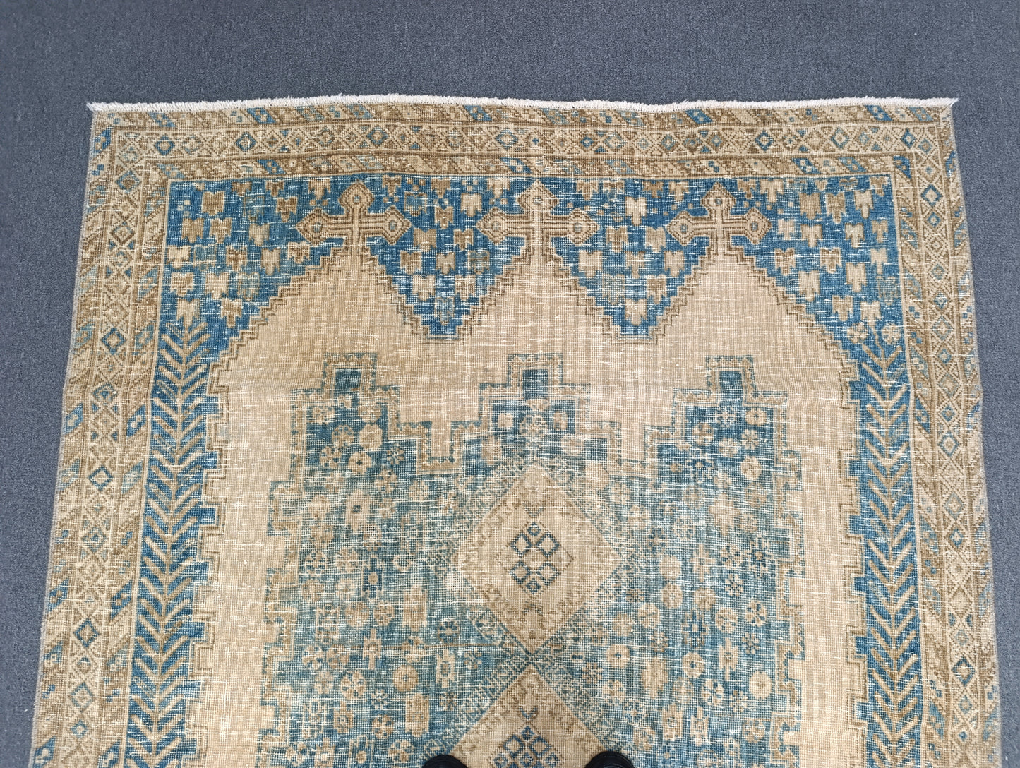 5x6.10 Vintage Rug, Handwoven Wool Anatolian Carpet, Faded Blue Beige Oriental Rug, Distressed Medallion Rug