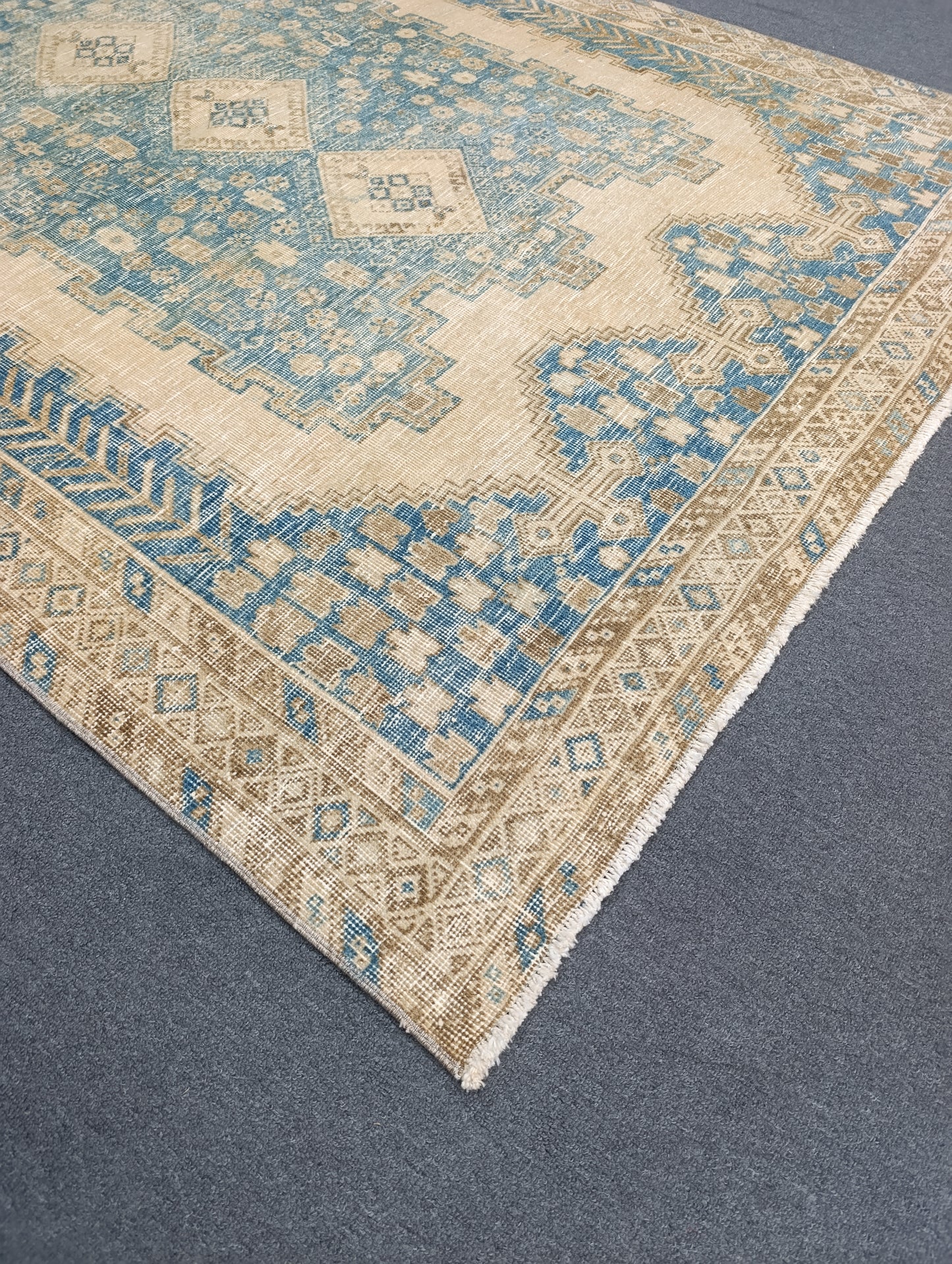 5x6.10 Vintage Rug, Handwoven Wool Anatolian Carpet, Faded Blue Beige Oriental Rug, Distressed Medallion Rug